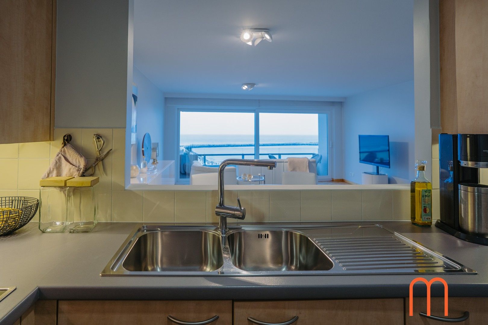 Luxe appartement te huur op de zeedijk van Oostende – Residentie Commodore foto 8