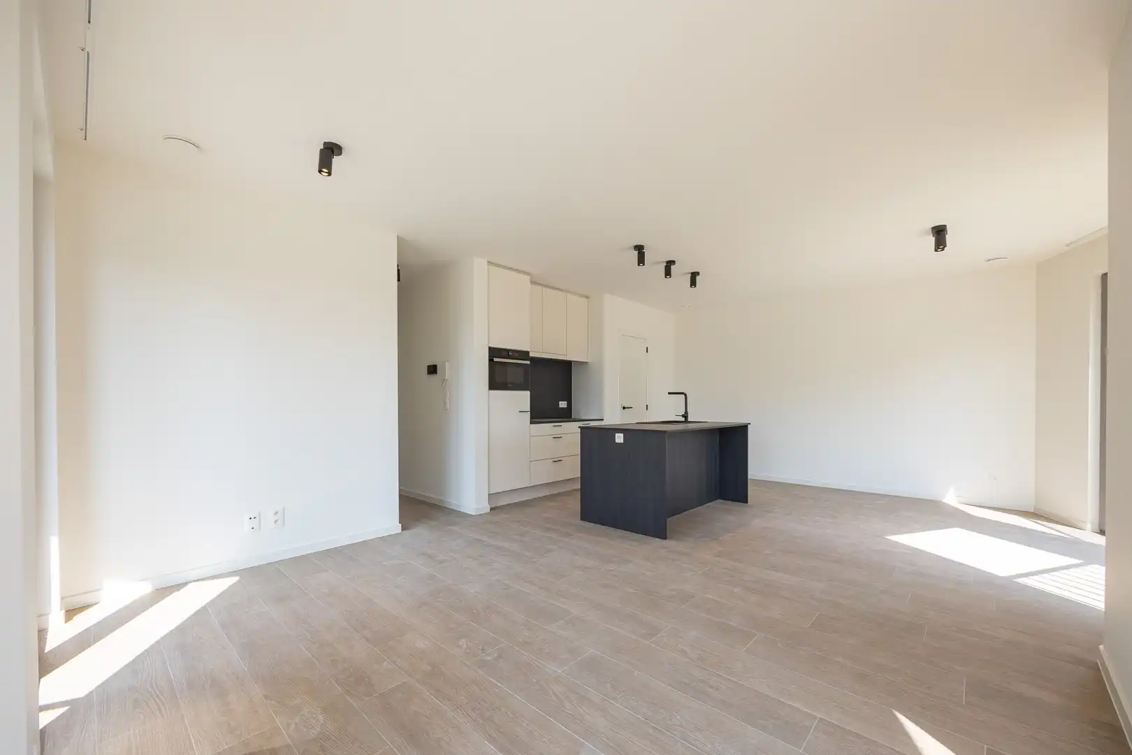 APPARTEMENT MET TERRAS foto 4