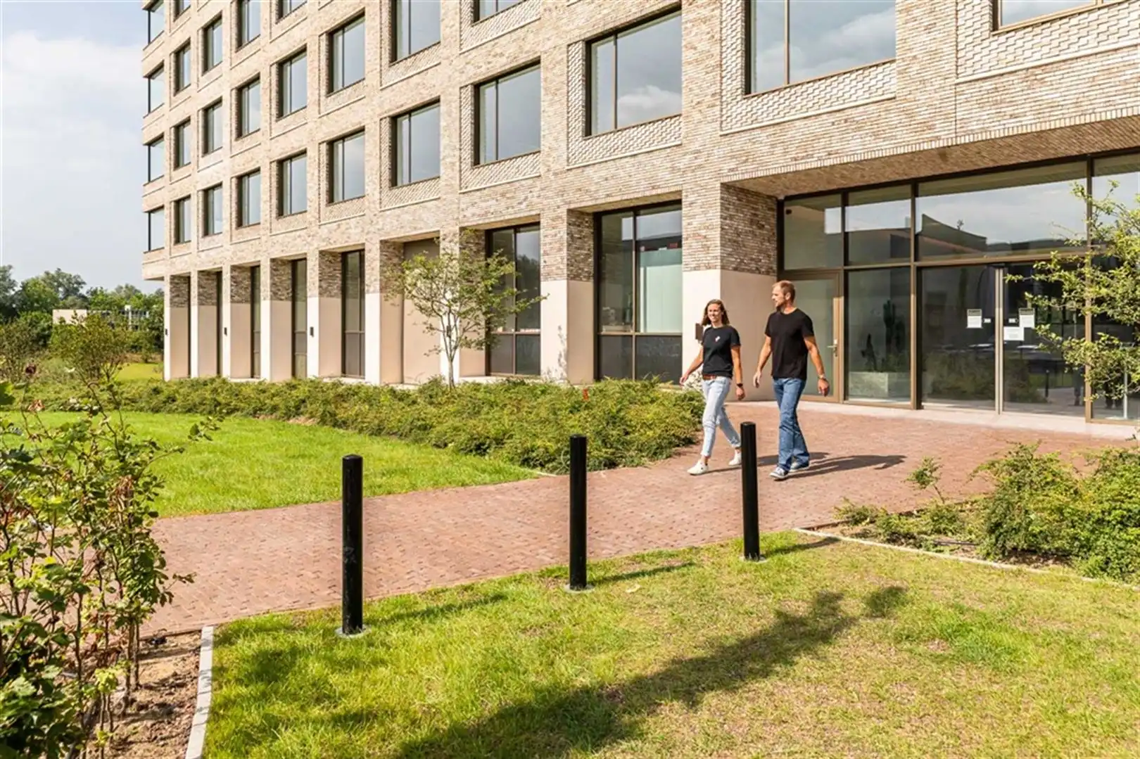 Prestigieus kantoorgebouw - oppervlaktes van 338m² tot 5760m² foto 2