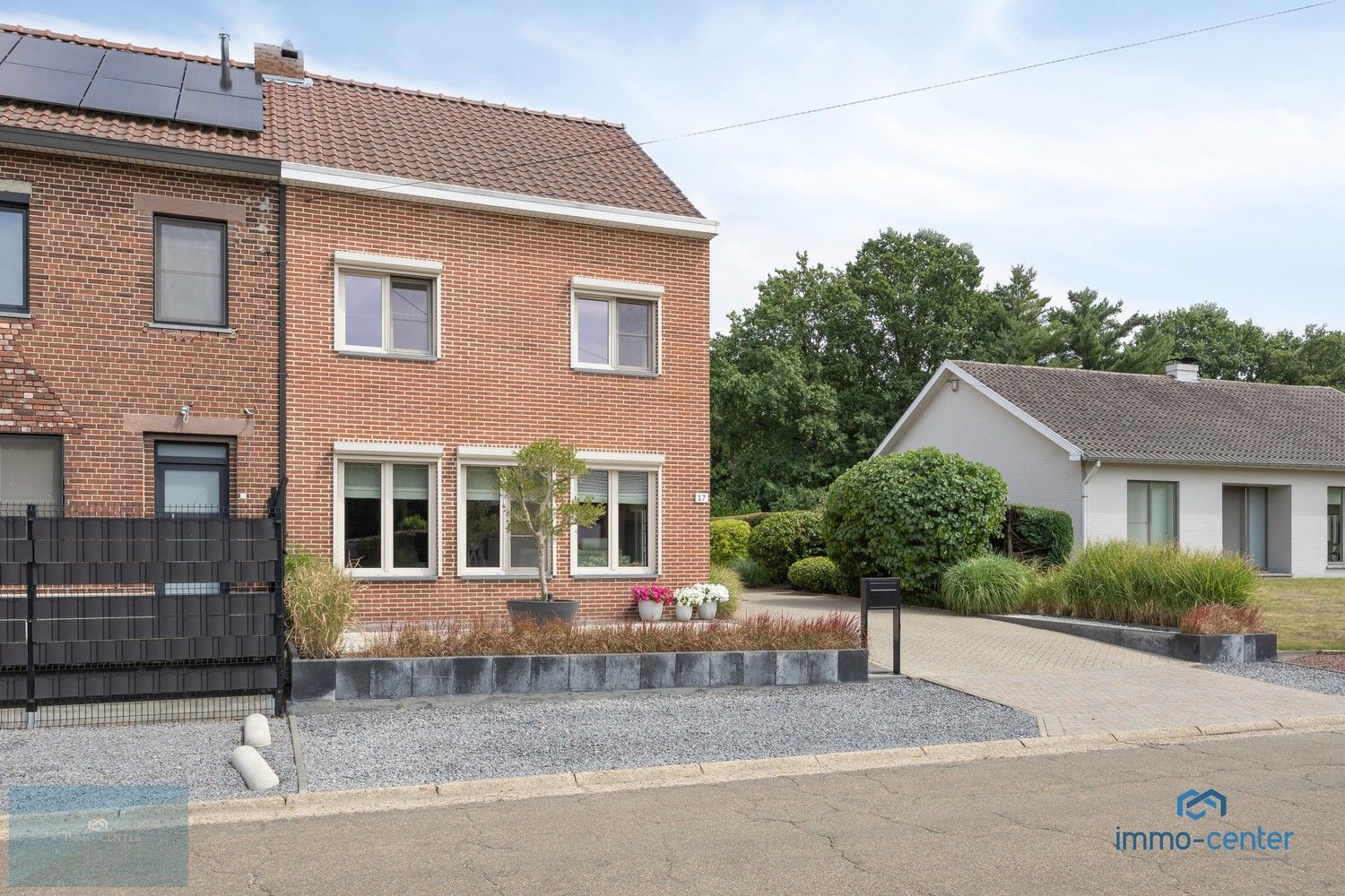 Exclusief wonen: luxueus gerenoveerde woning met buitenverblijf, EPC B en zonnepanelen foto 38