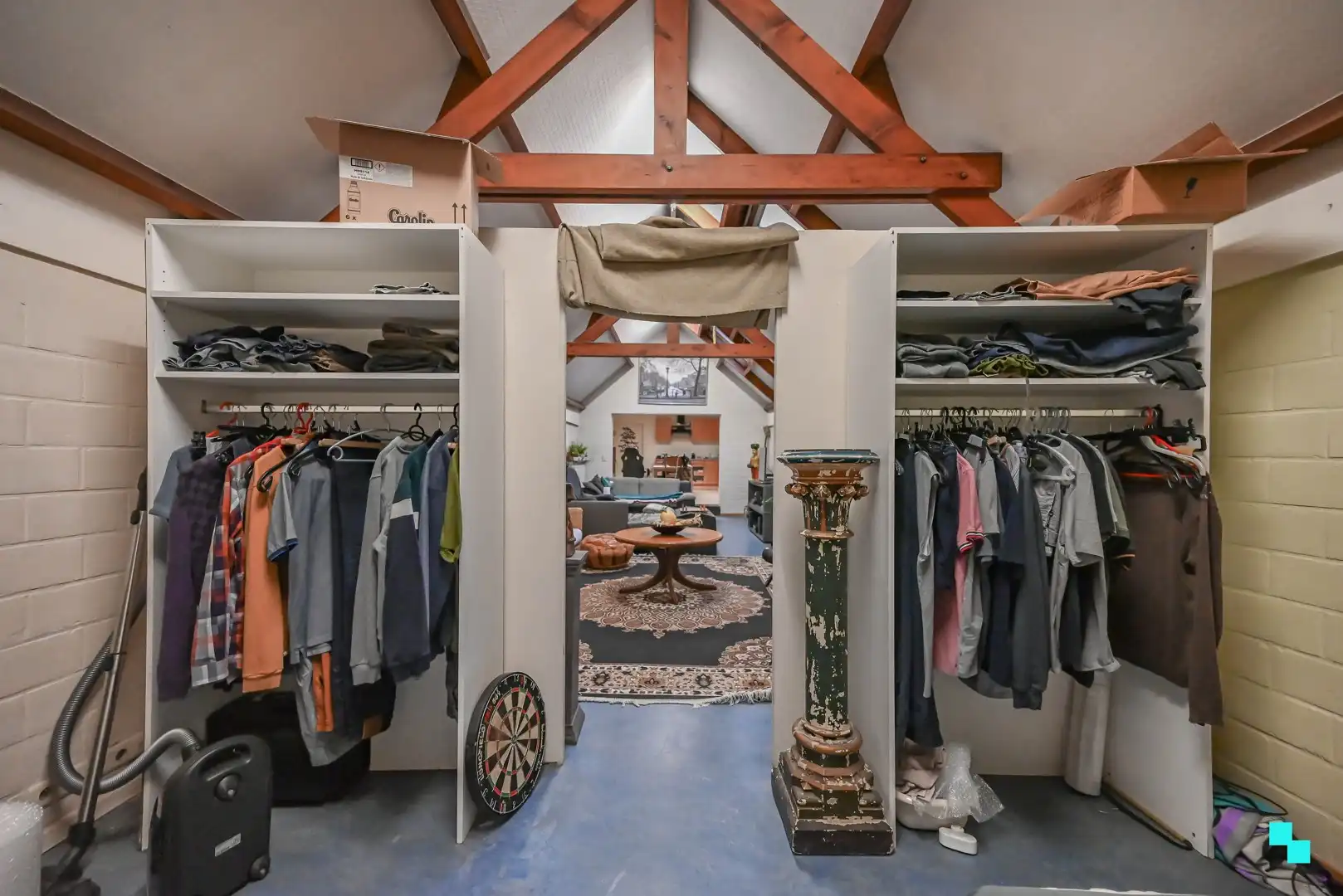 Opbrengsteigendom met winkelruimte én ruime garage in centrum Izegem foto 4