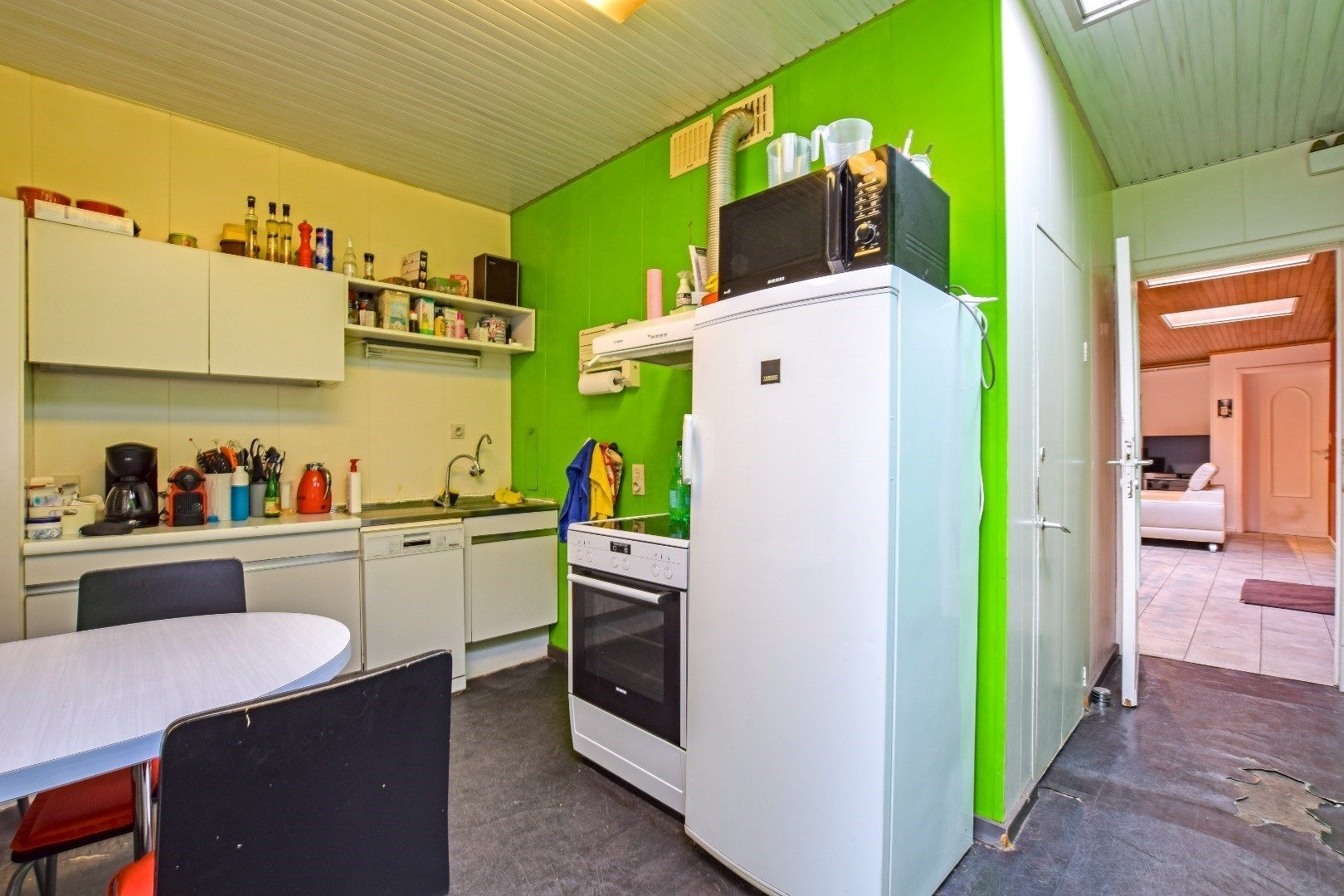 Woning met polyvalente ruimte in centrum Koekelare! foto 7
