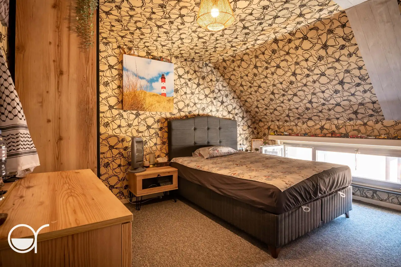 Rijwoning met 5 slaapkamers gelegen vlakbij de Palinghuizen foto 17
