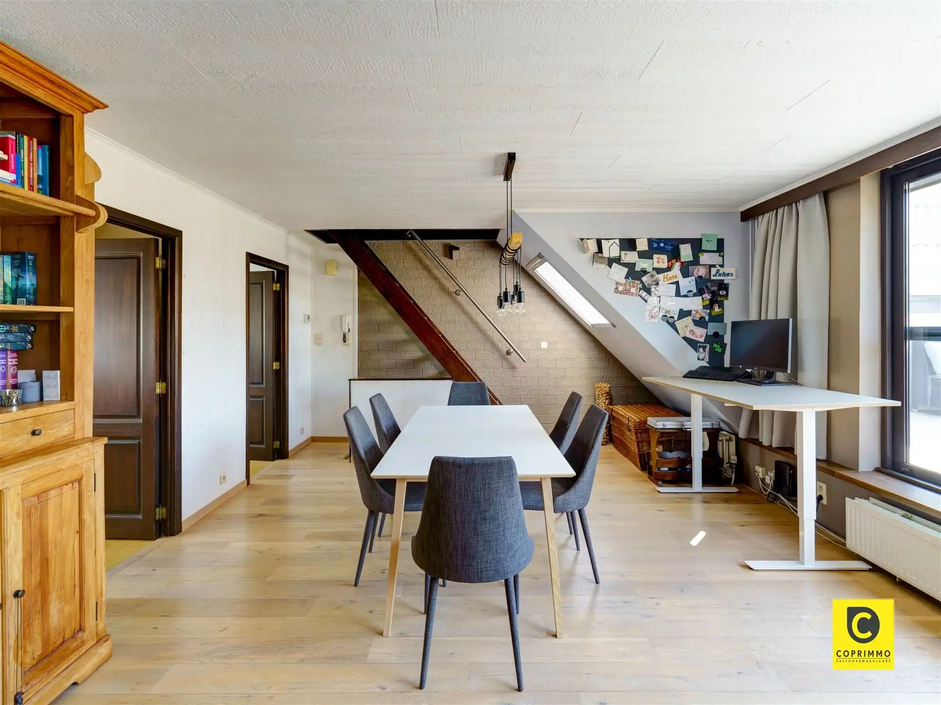 Duplex-appartement met zeer ruim terras en 2 slpk. foto 7