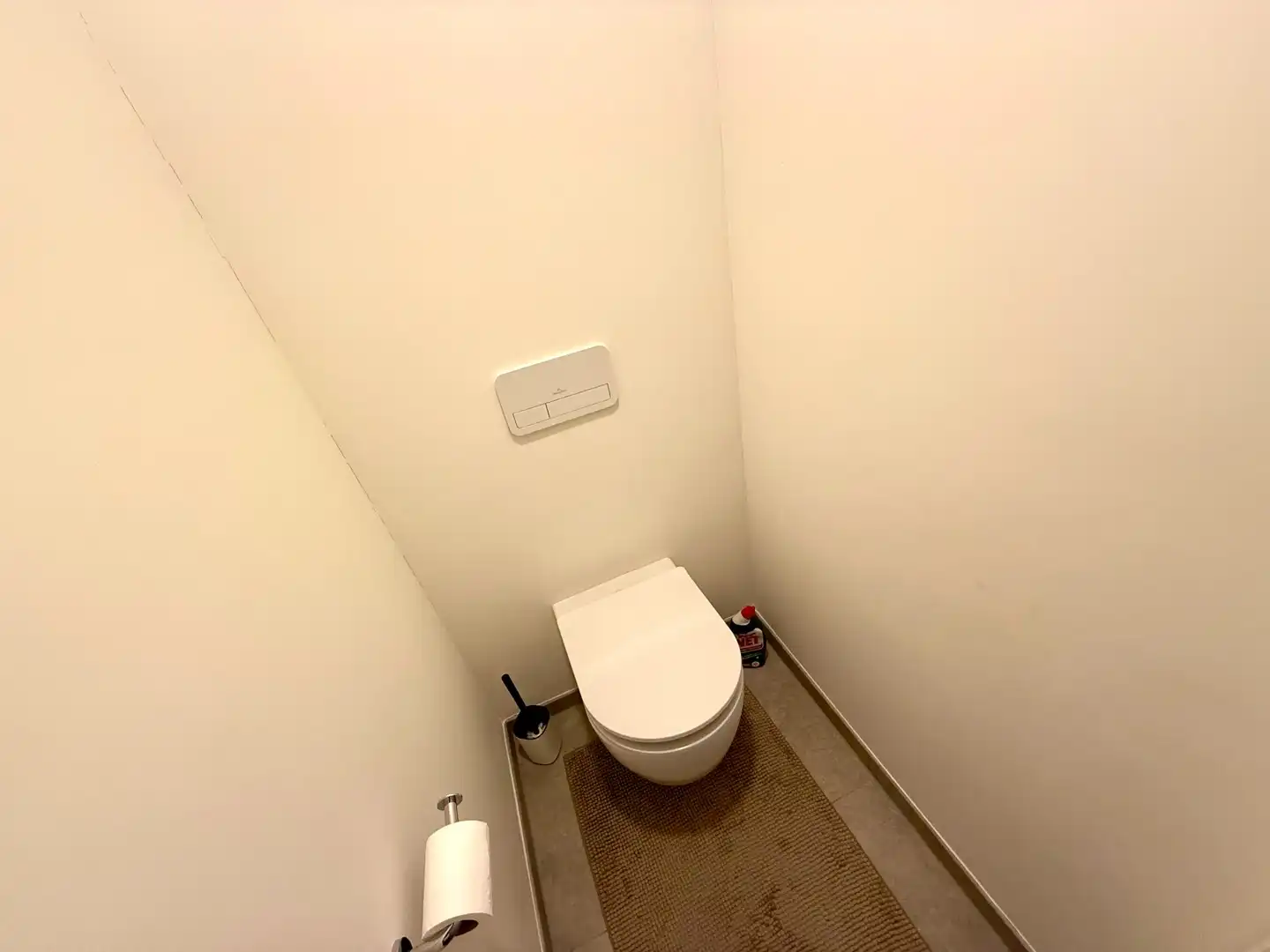 Zeer recente, instapklare woning met 3 slaapkamers en tuin foto 18