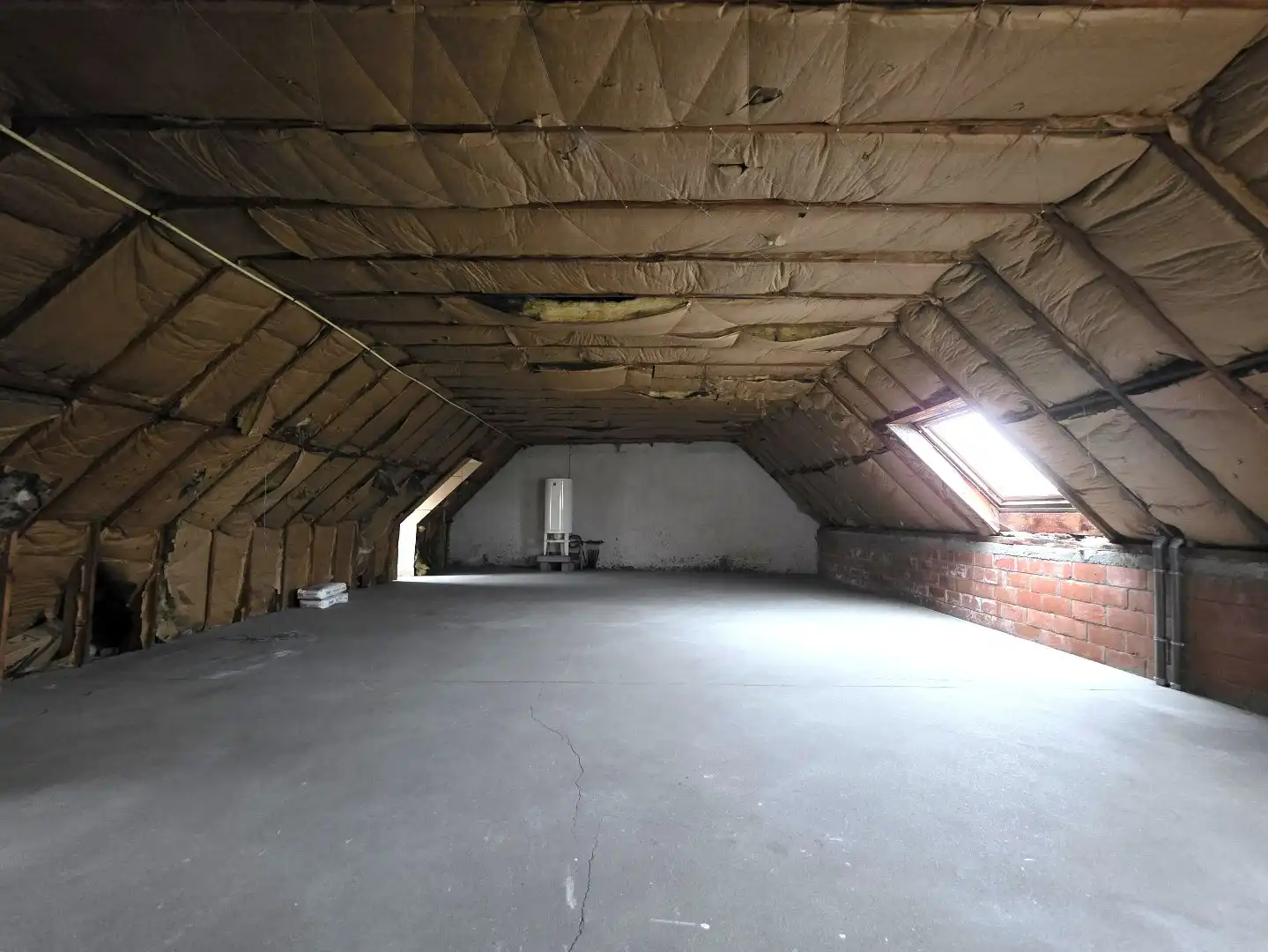 Polyvalente eigendom op commerciële ligging in het centrum van Bavikhove foto 9