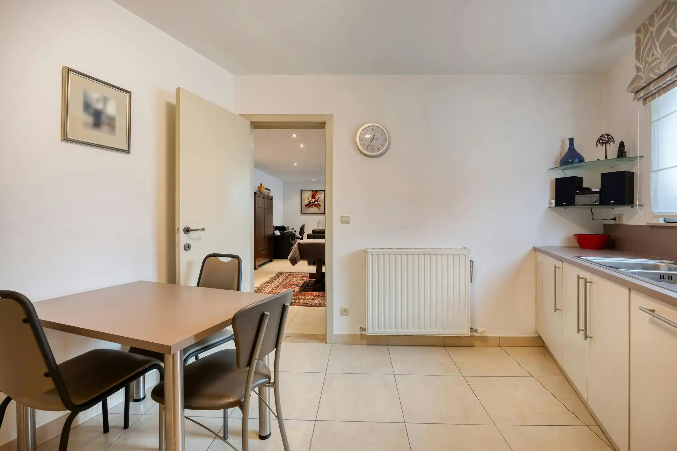 Ruim woonappartement met 3 slaapkamers aan het Begijnhof te koop!  foto 4