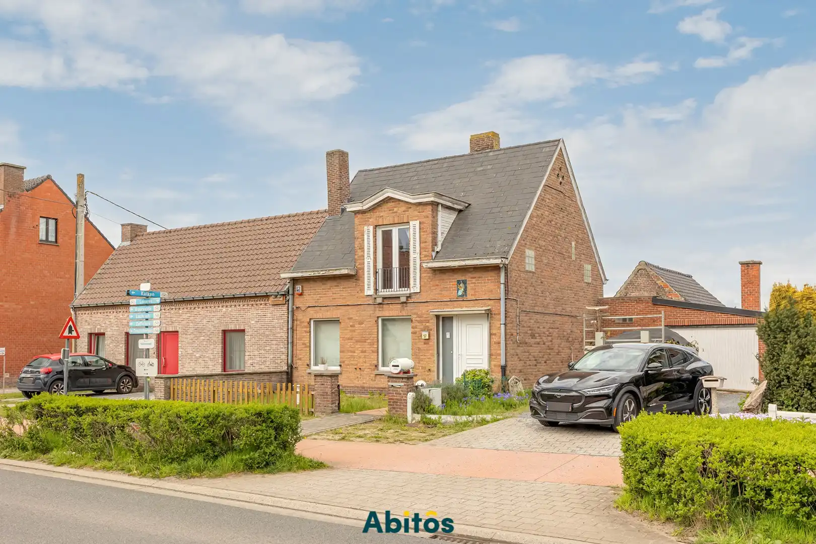 Te renoveren woning met ruime tuin in Beervelde, Lochristi foto 14