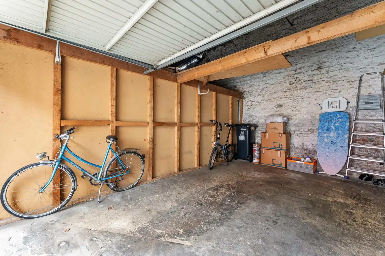 Recent gerenoveerde woning met 3 slpkrs en garagebox foto 30
