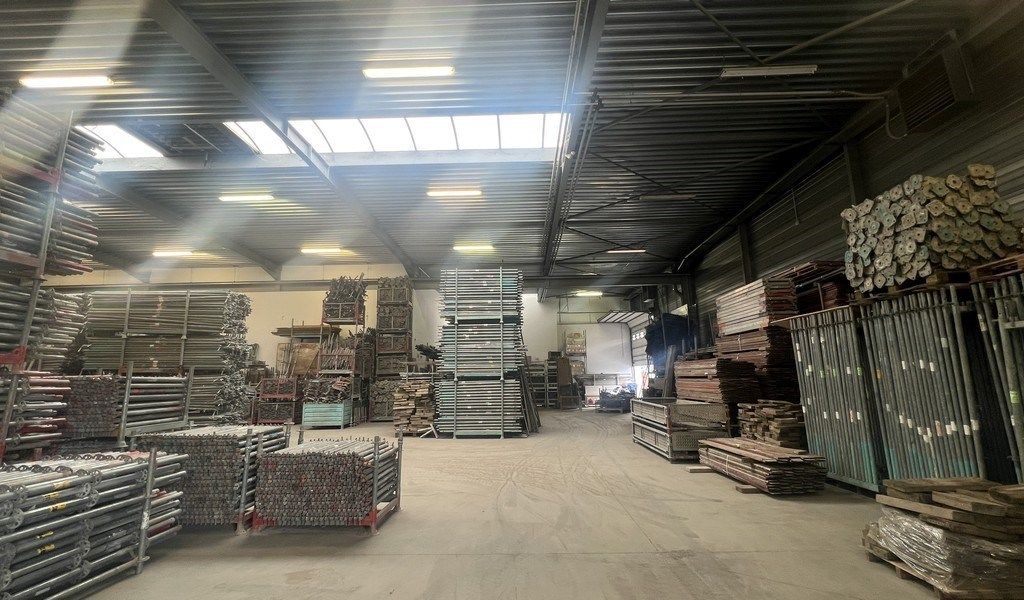 Magazijn met kantoren te huur in MB Office Park in Gent foto 4