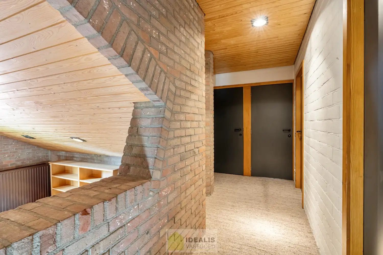 IDEALIS VASTGOED – VERZORGDE GEZINSWONING MET 2 SLAAPKAMERS (MOGELIJKHEID TOT MEER) OP AANGENAAM PERCEEL VAN 11A 28CA foto 17