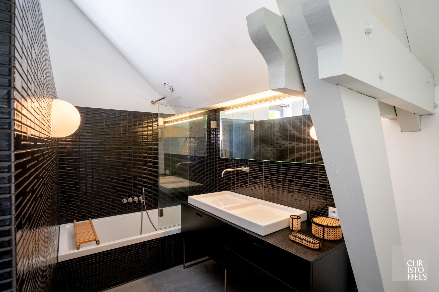 Industrieel erfgoed getransformeerd tot exclusieve loft met een woon/werkoppervlakte van 1.056m²!  foto 27