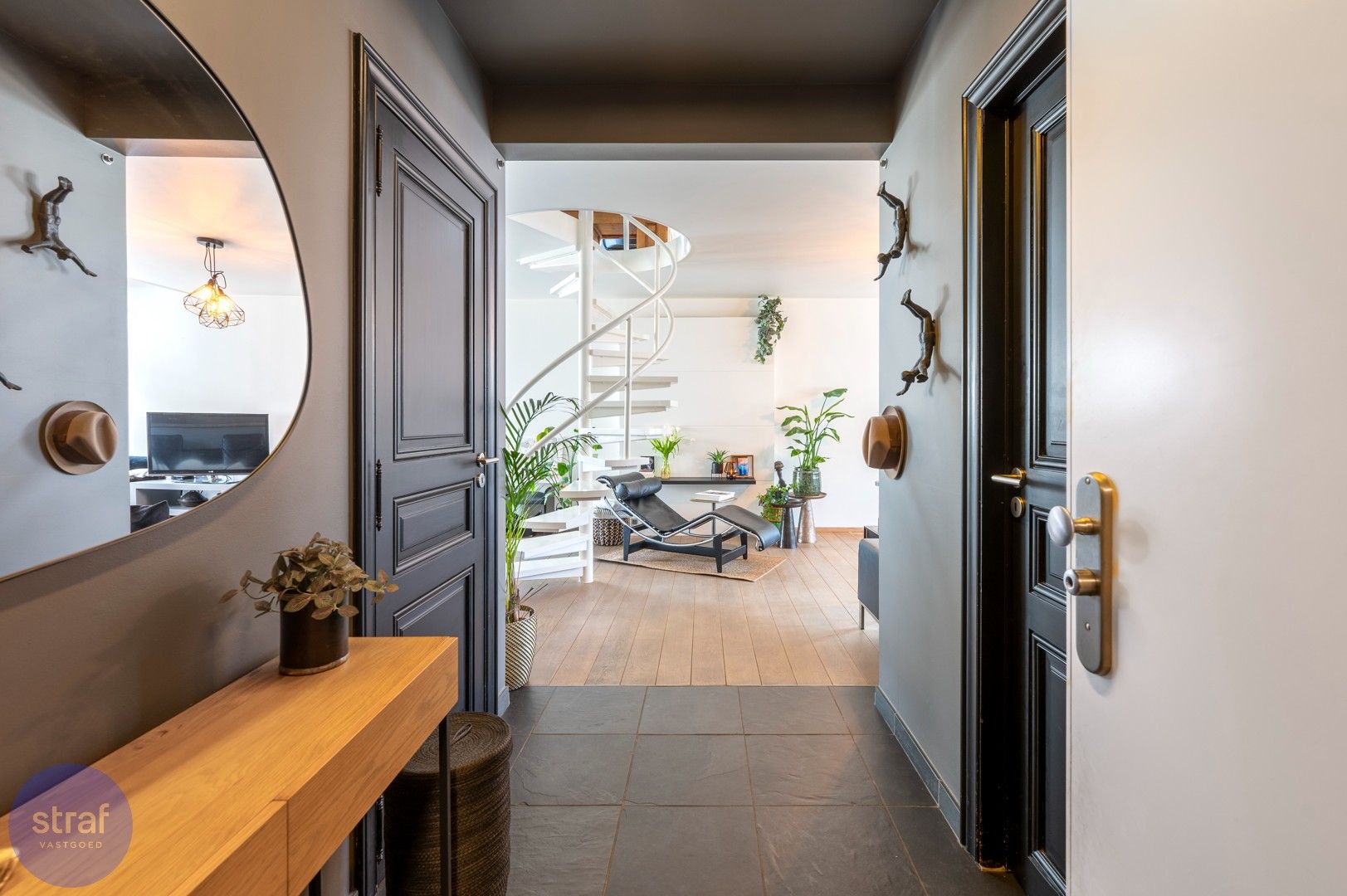 Magnifieke penthouse in hartje Antwerpen foto {{pictureIndex}}