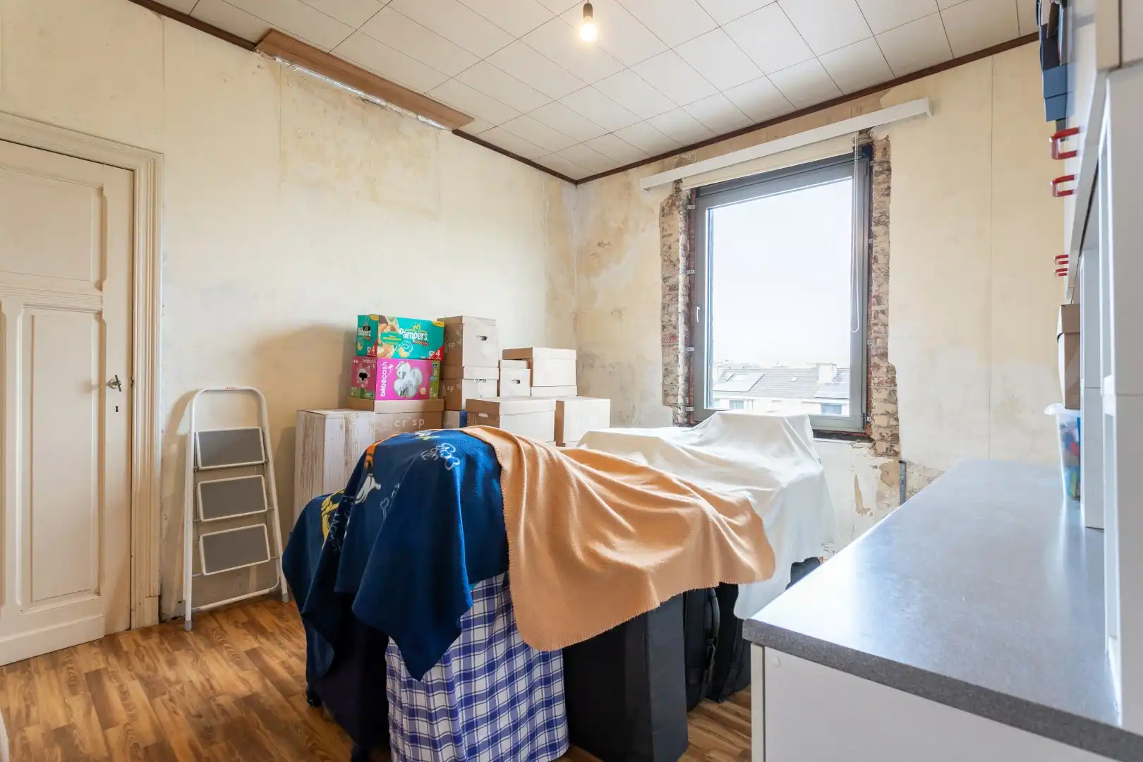 Deels gerenoveerde woning met tuin en garage op gunstige ligging te Halle foto 21