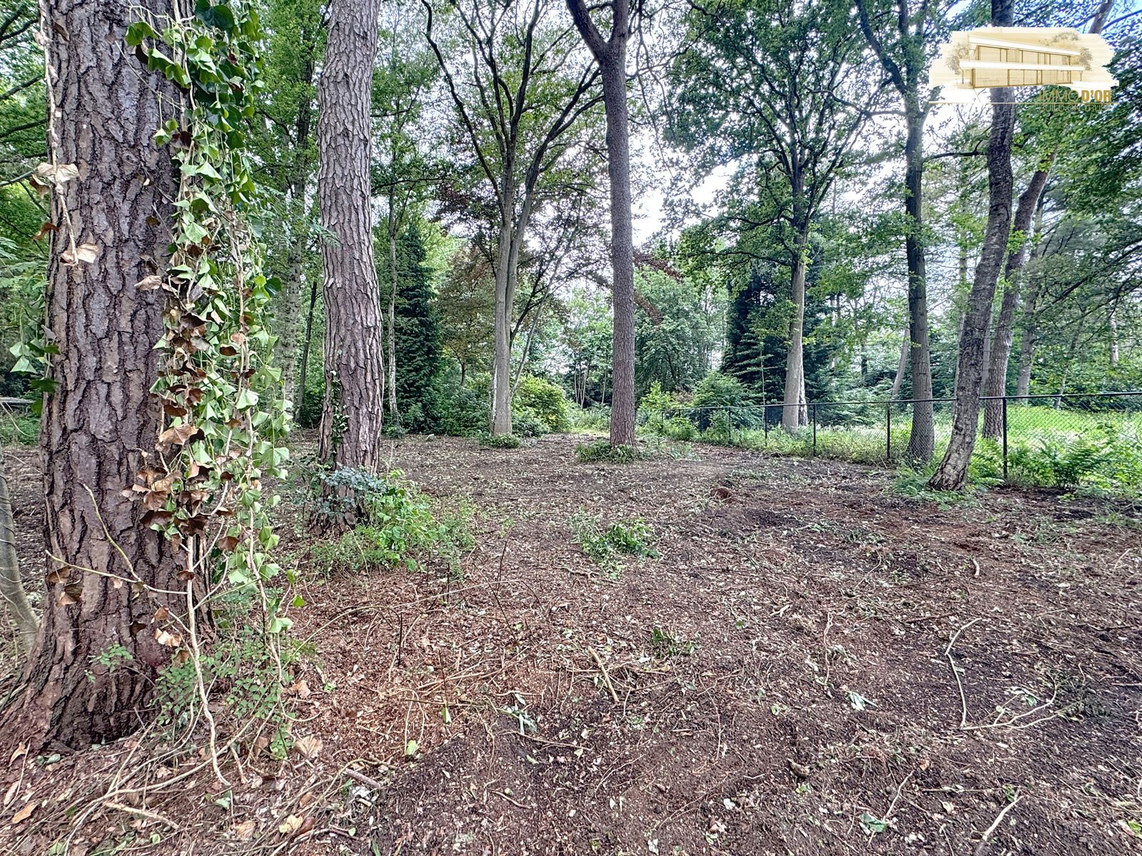 Bouwgrond gelegen in gegeerde doodlopende straat! foto 9