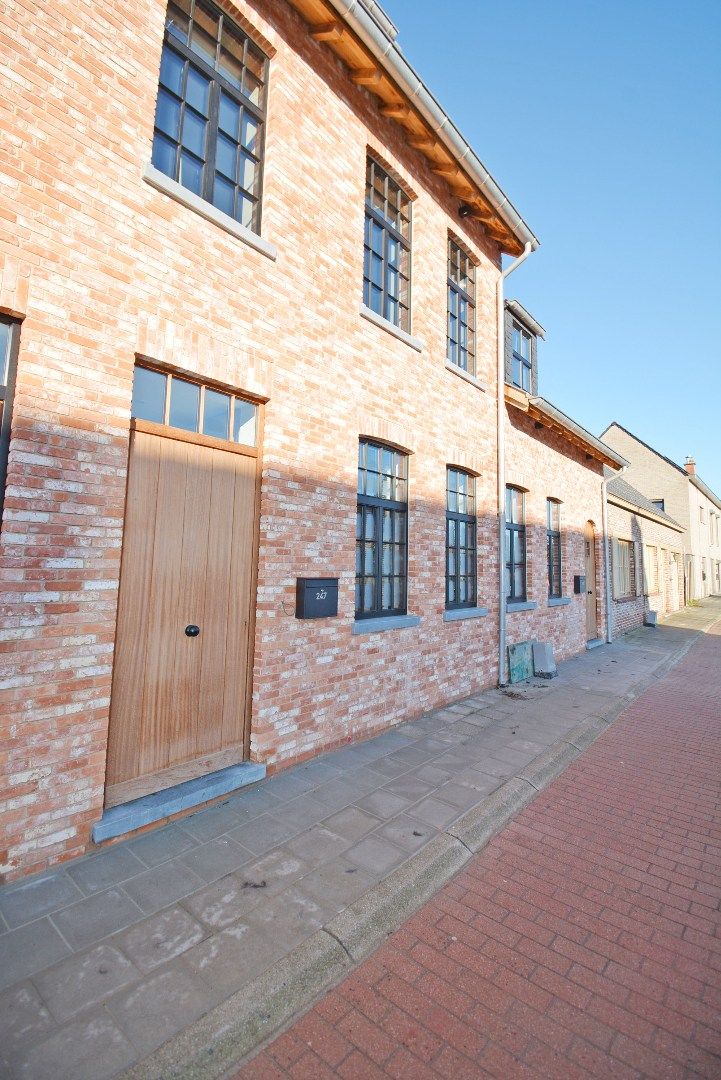 Moderne en energiezuinige nieuwbouwwoning in Koolkerke. foto 24