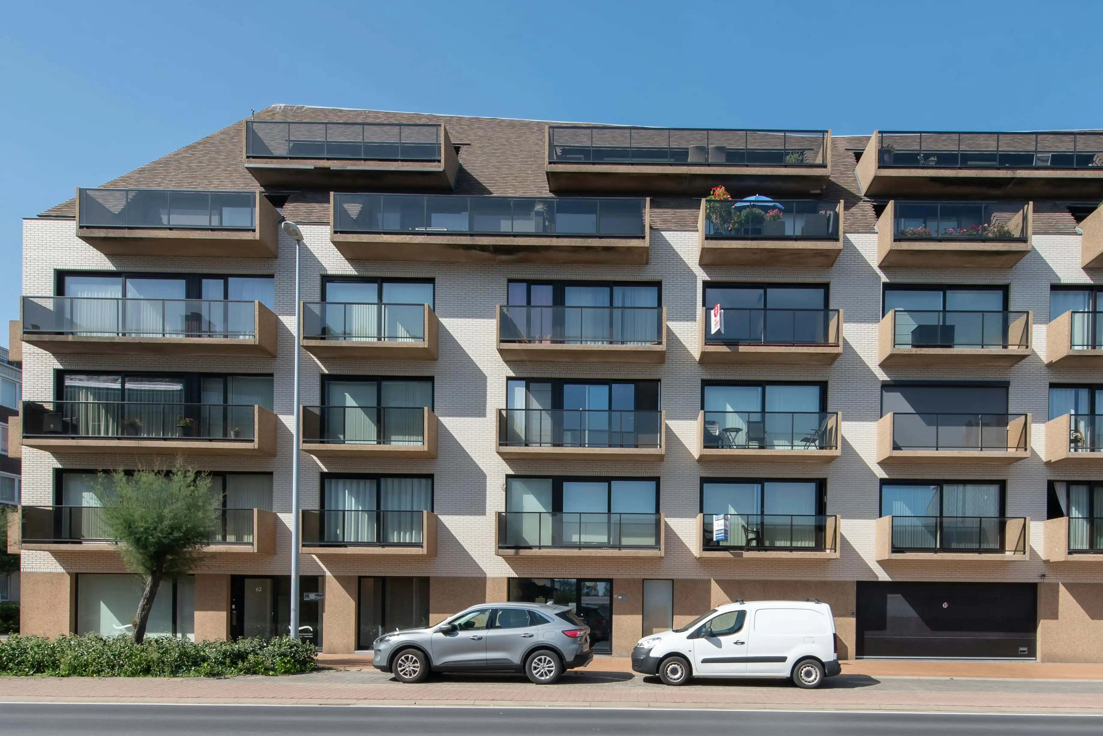 Ondergrondse garagebox te koop te centrum Middelkerke! foto 2