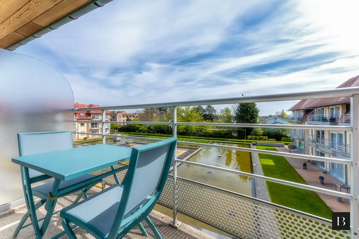 Zuidgericht 2-slaapkamerappartement met terras, dicht bij het centrum foto 5