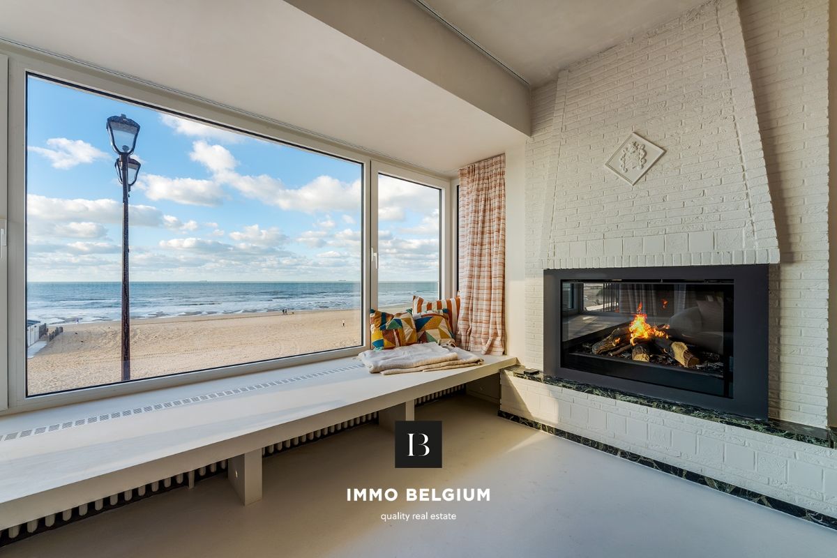 Ruim en luxueus afgewerkt appartement aan de zeedijk, met panoramisch zeezicht foto 18