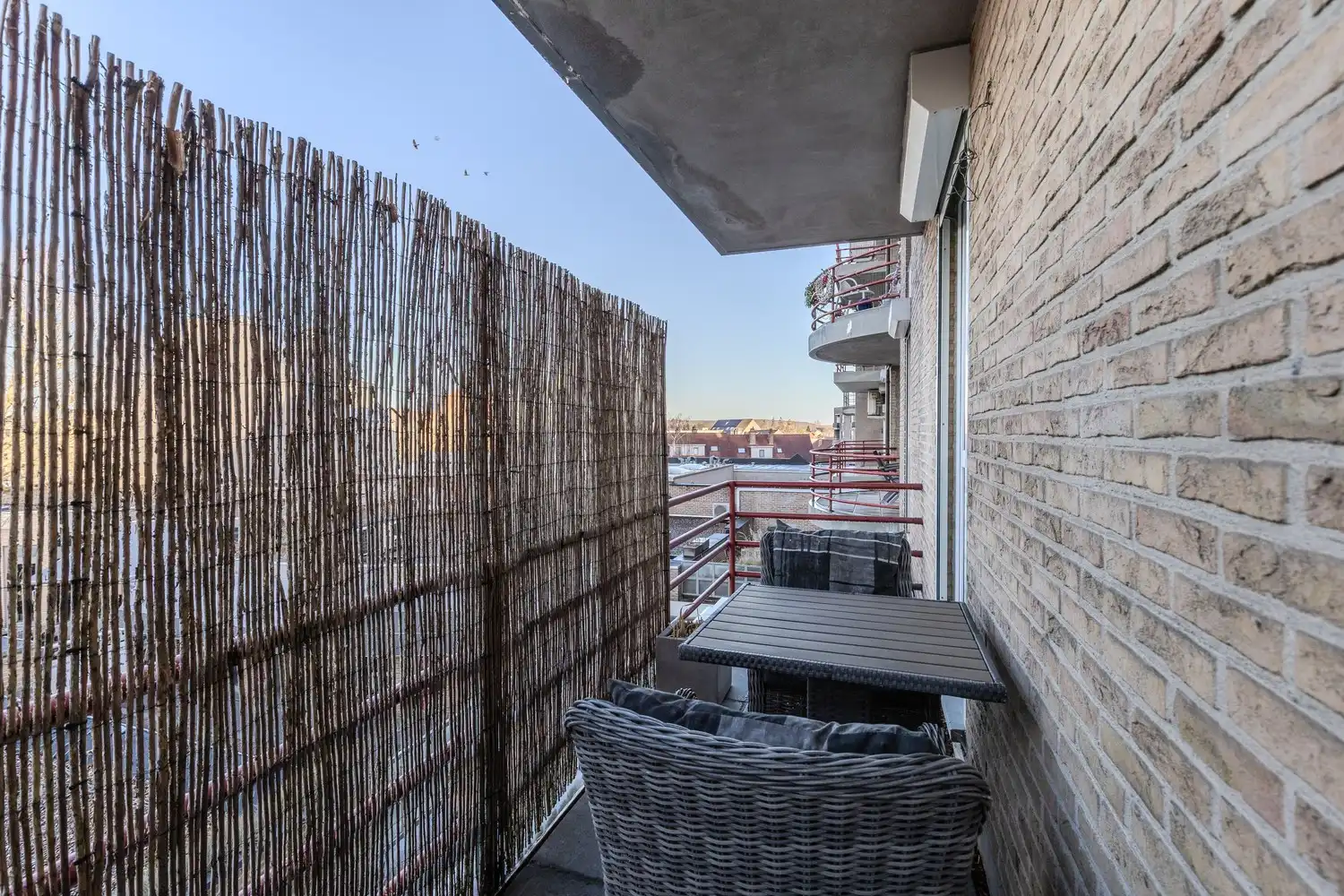 Instapklaar appartement met terras in hartje Lanaken foto 20