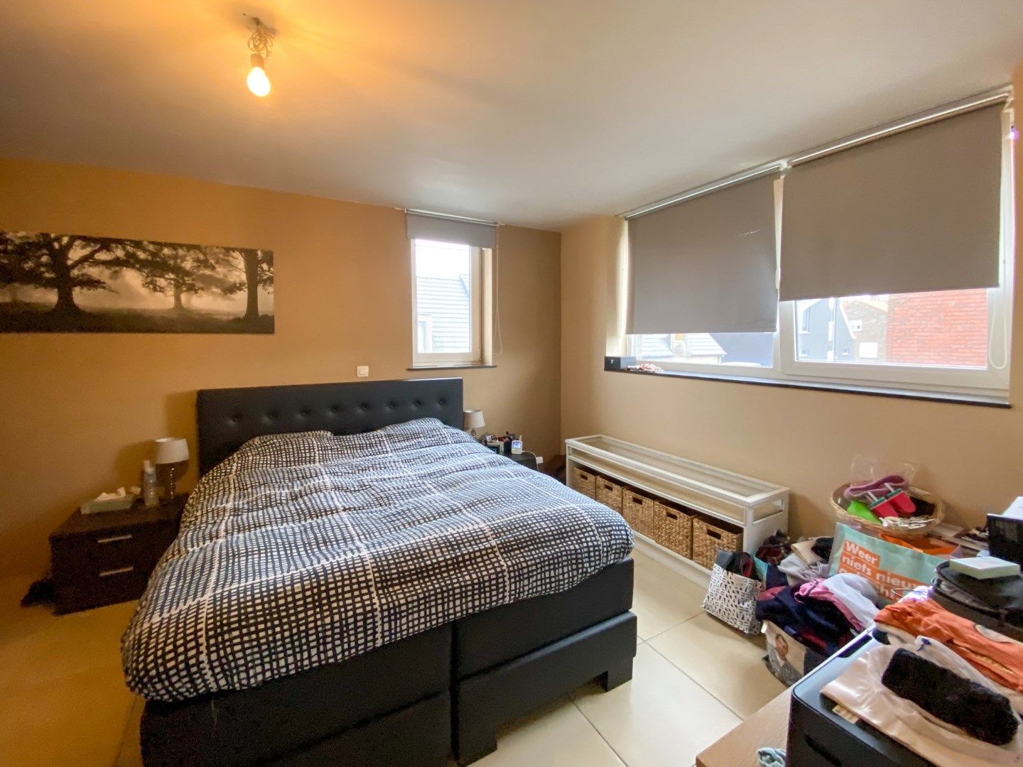 Recente woning met 3 slaapkamers, carport en tuin. foto 13