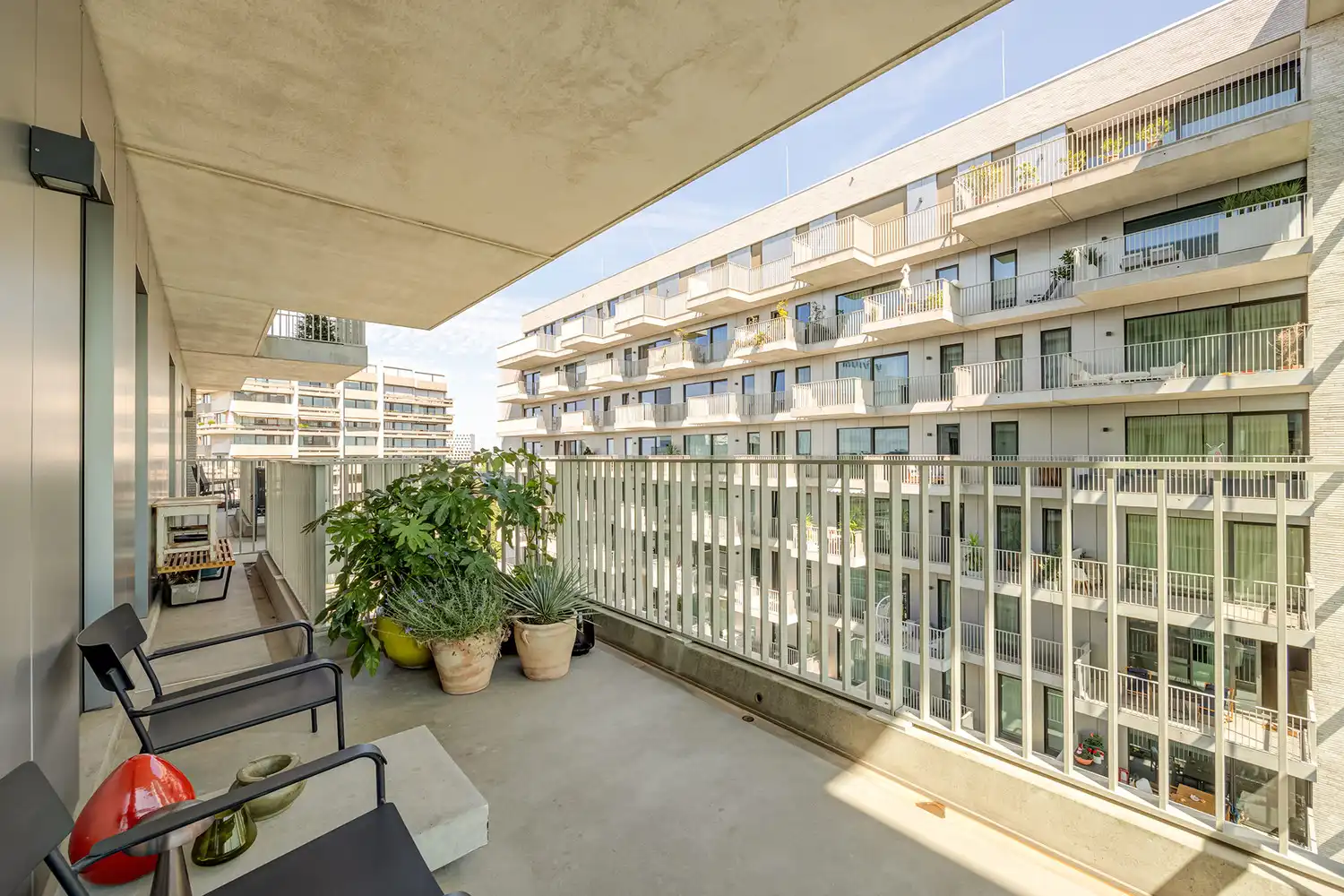 Luxueus en zorgeloos wonen op hoog niveau in de iconische Residentie Louise Marie - 2 slaapkamers en ruim terras (EPC A!) - verkoop onder het registratiestelsel! foto 20