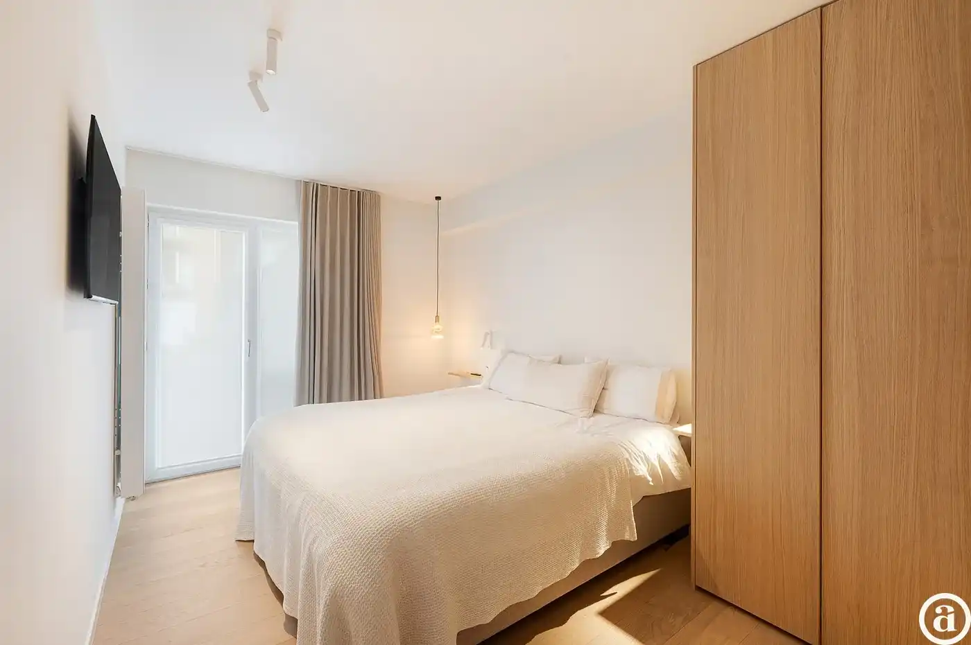 Mooi vernieuwd appartement met open uitzicht & 3 slaapkamers foto 16