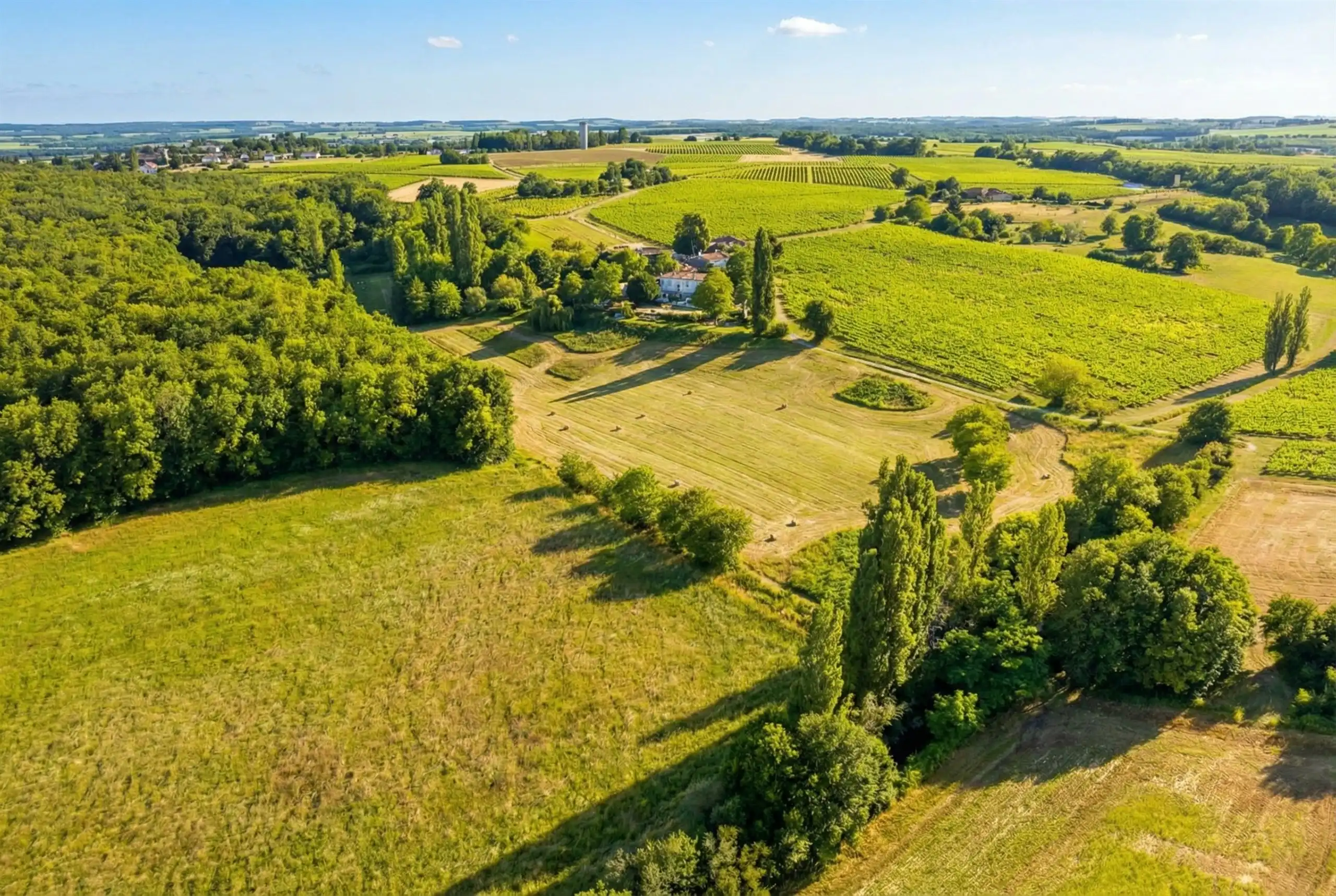 Vakantiegeluk te koop! Romantische eigendom op de heuveltop foto 3