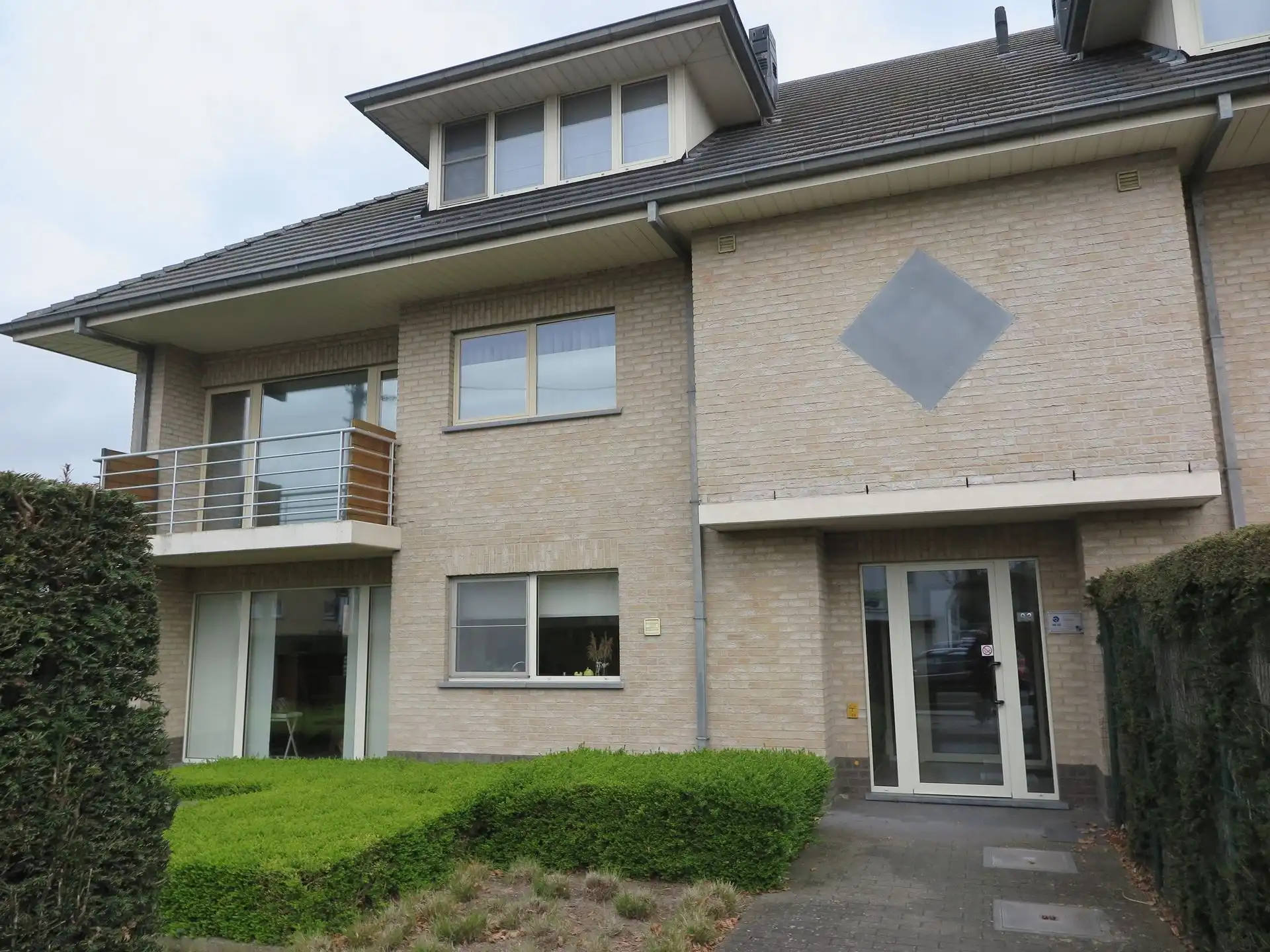 Appartement foto {{pictureIndex}}