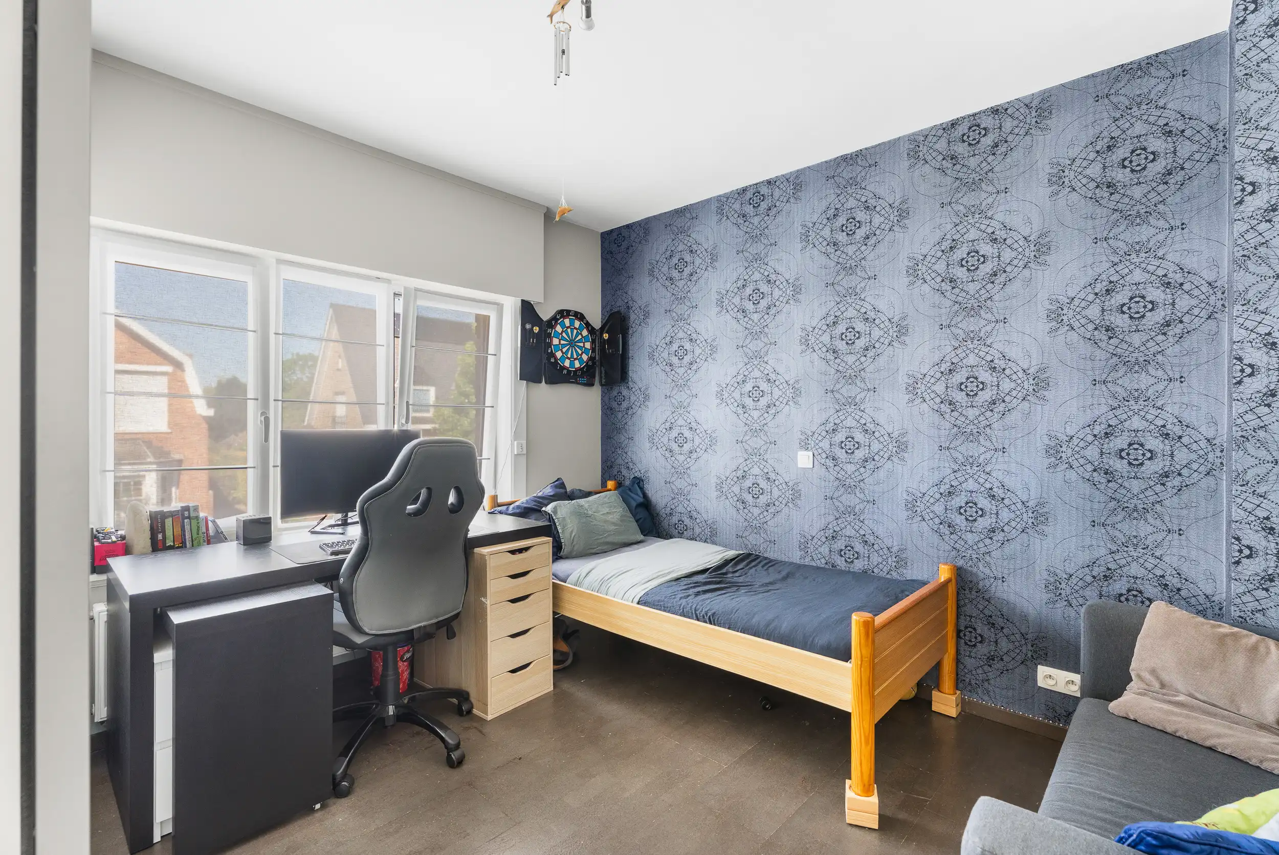 Karaktervolle gezinswoning met tuin en garage foto 10