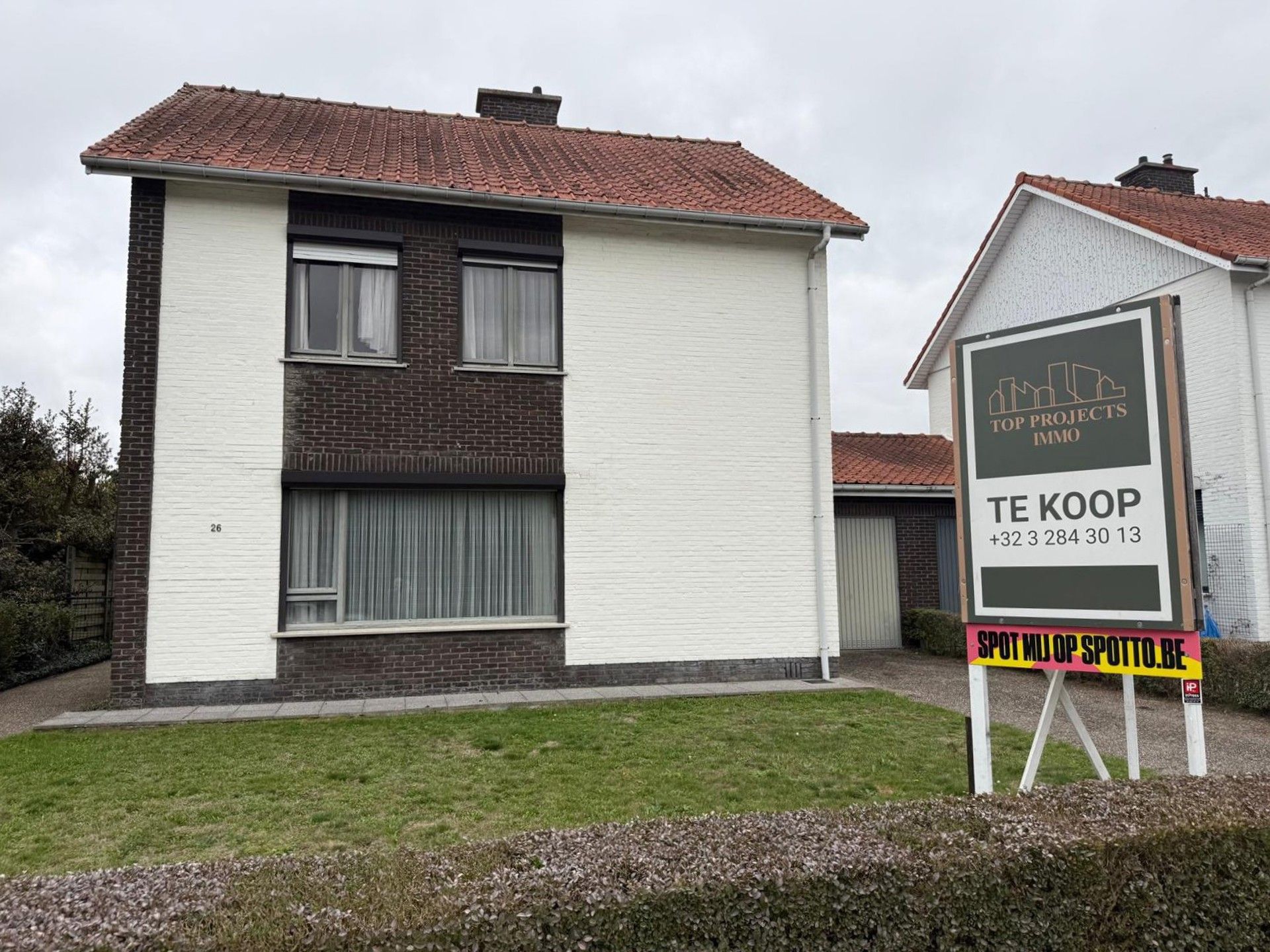 Hoofdfoto van de publicatie: Te renoveren woning op rustige locatie