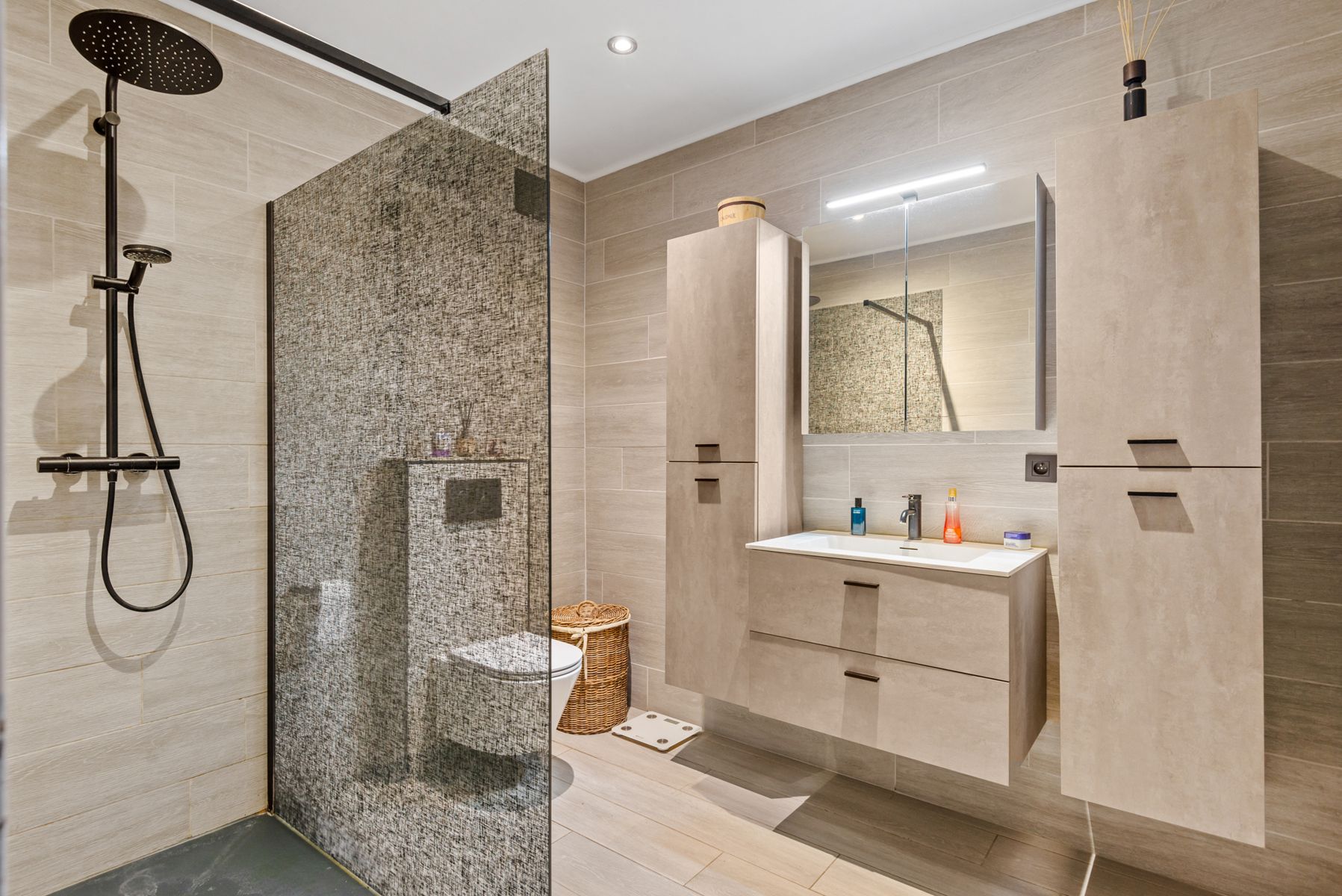Wonen in hartje Aartselaar ? foto 3