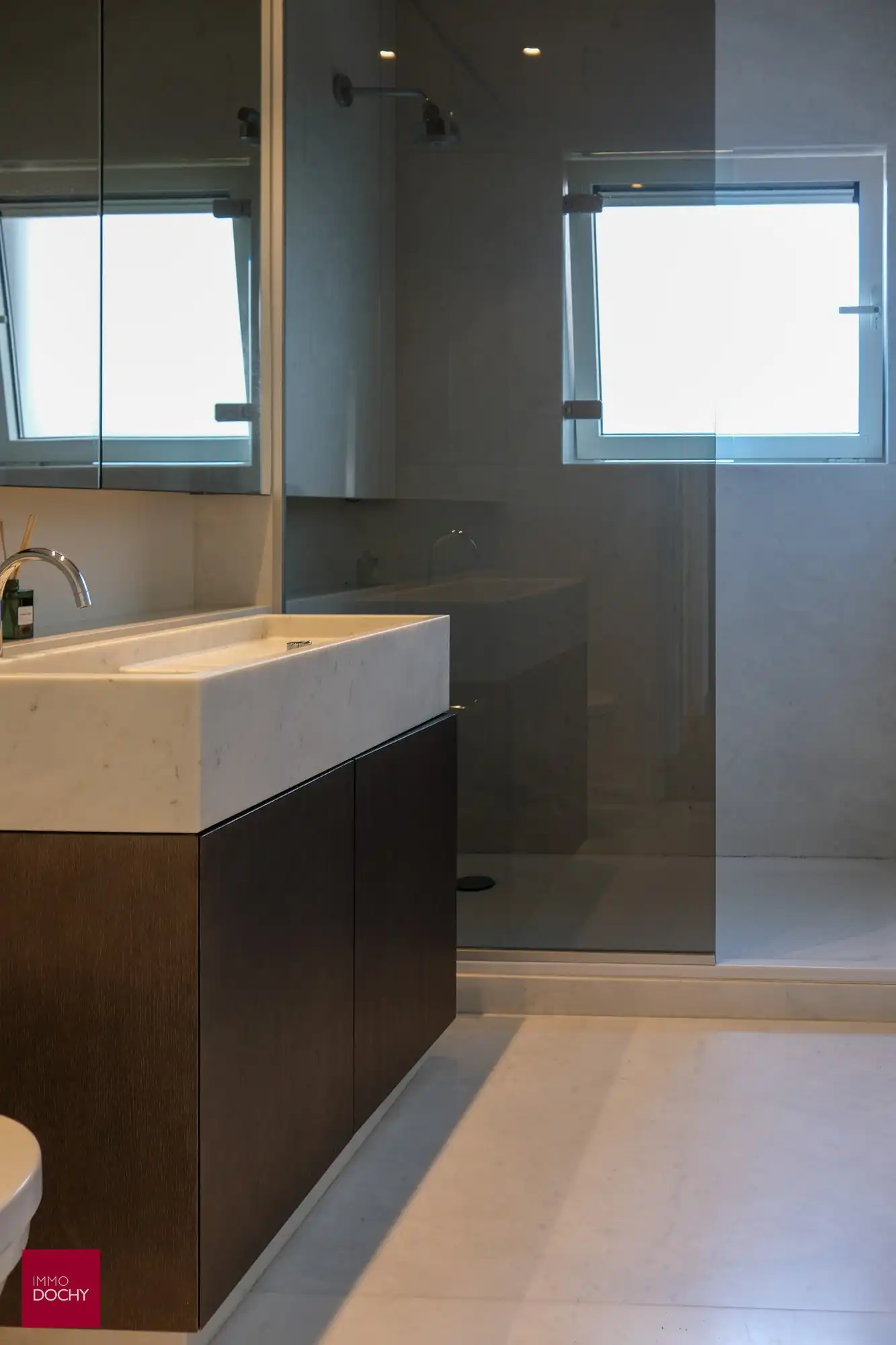 Landelijk en rustig gelegen villa met verschillende gebouwen dienstig voor bedrijvigheid foto 12