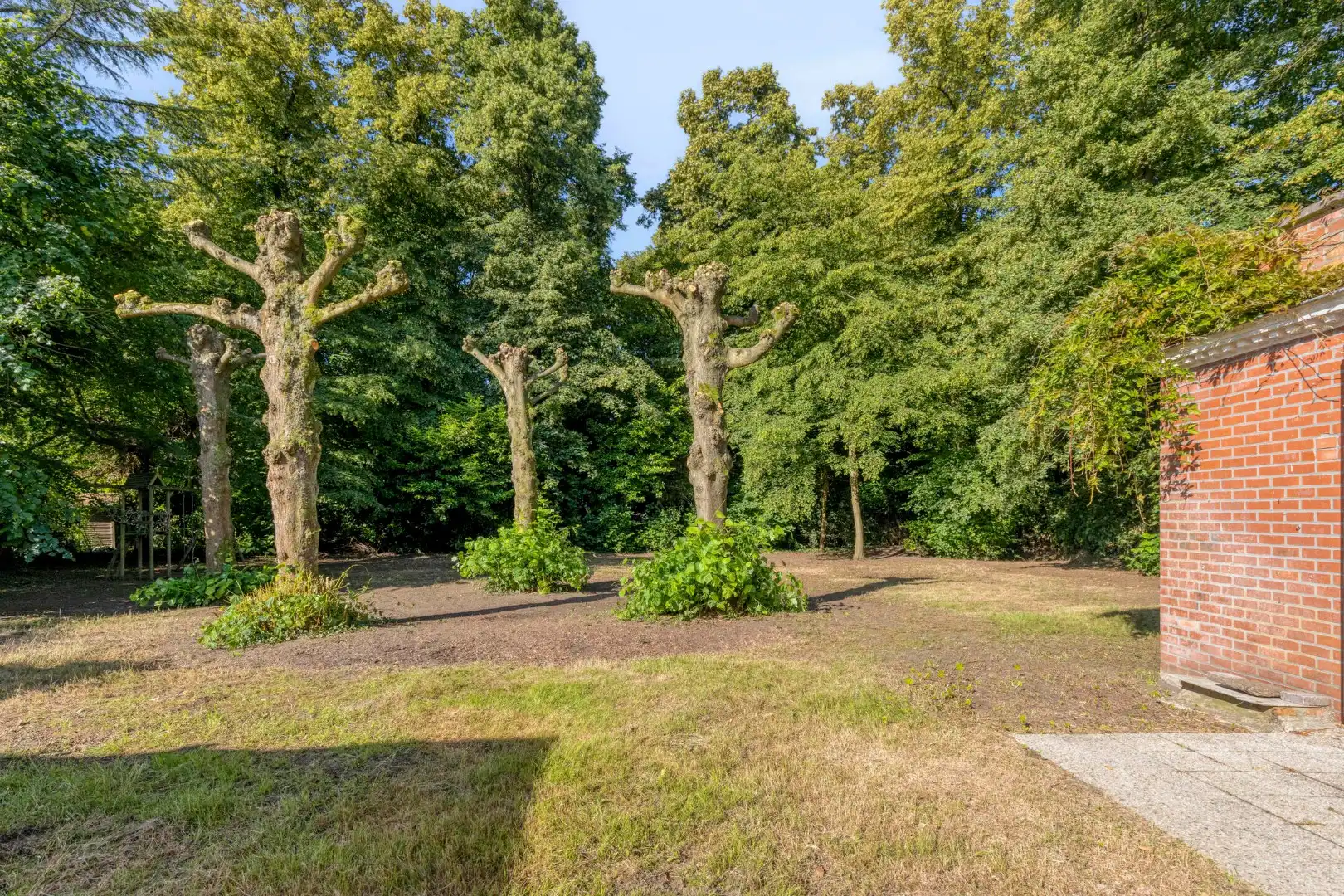 Te renoveren villa aan het kasteel ten Bogaerde foto 5