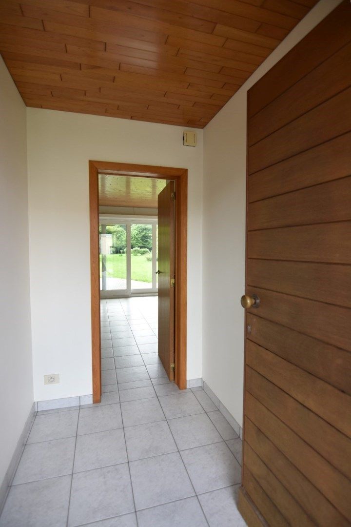 Alleenstaande woning met indrukwekkende tuin foto 6
