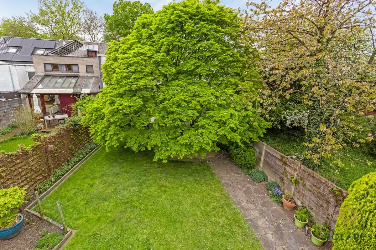 handelspand met ruime woning foto 49