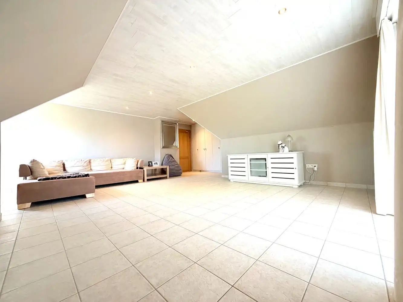 Exclusieve eigendom met 4 slaapkamers (5682m²) foto 15