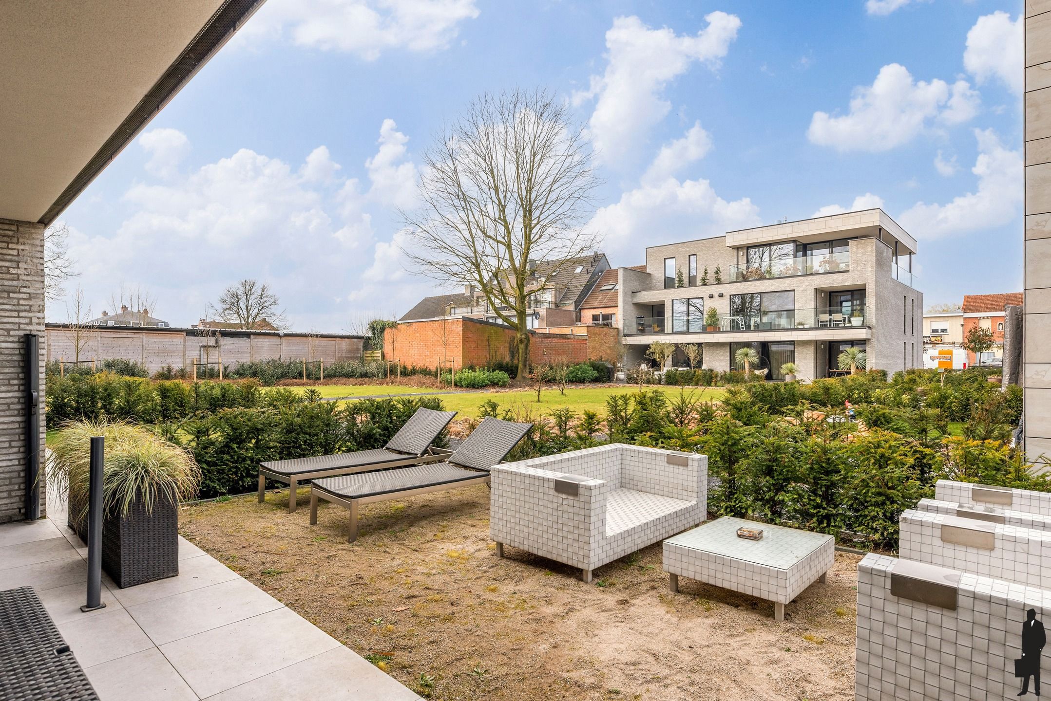 Luxe afgewerkt gelijkvloers appartement met twee slaapkamers foto 14