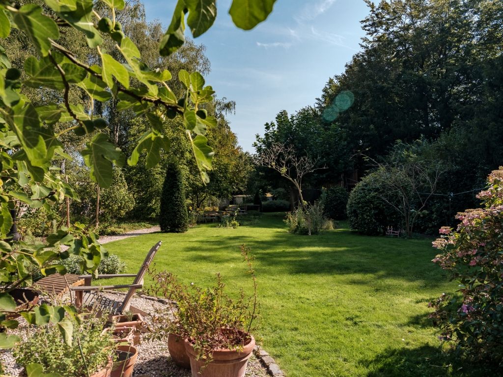 Gerenoveerde kasteelhoeve met prachtige tuin op 3.140 m² foto 34