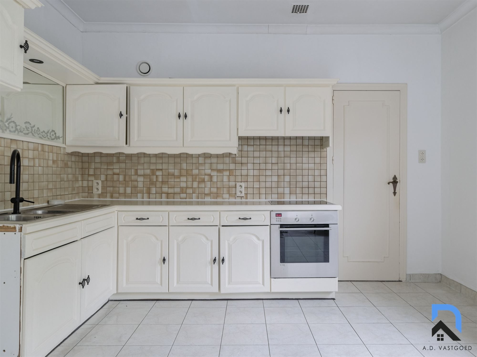 Ruime vrijstaande woning in Eigenbilzen foto 11