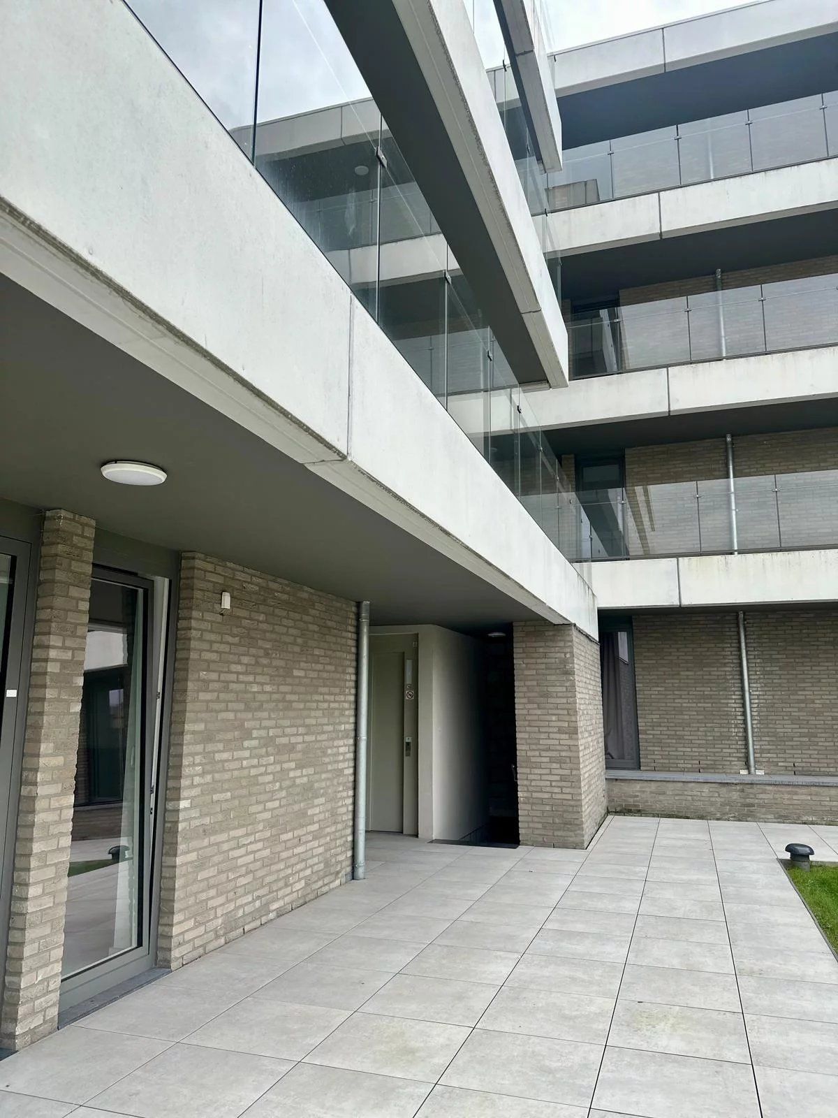 Gelijkvloers appartement met 2 slaapkamers en overdekt terras foto 11