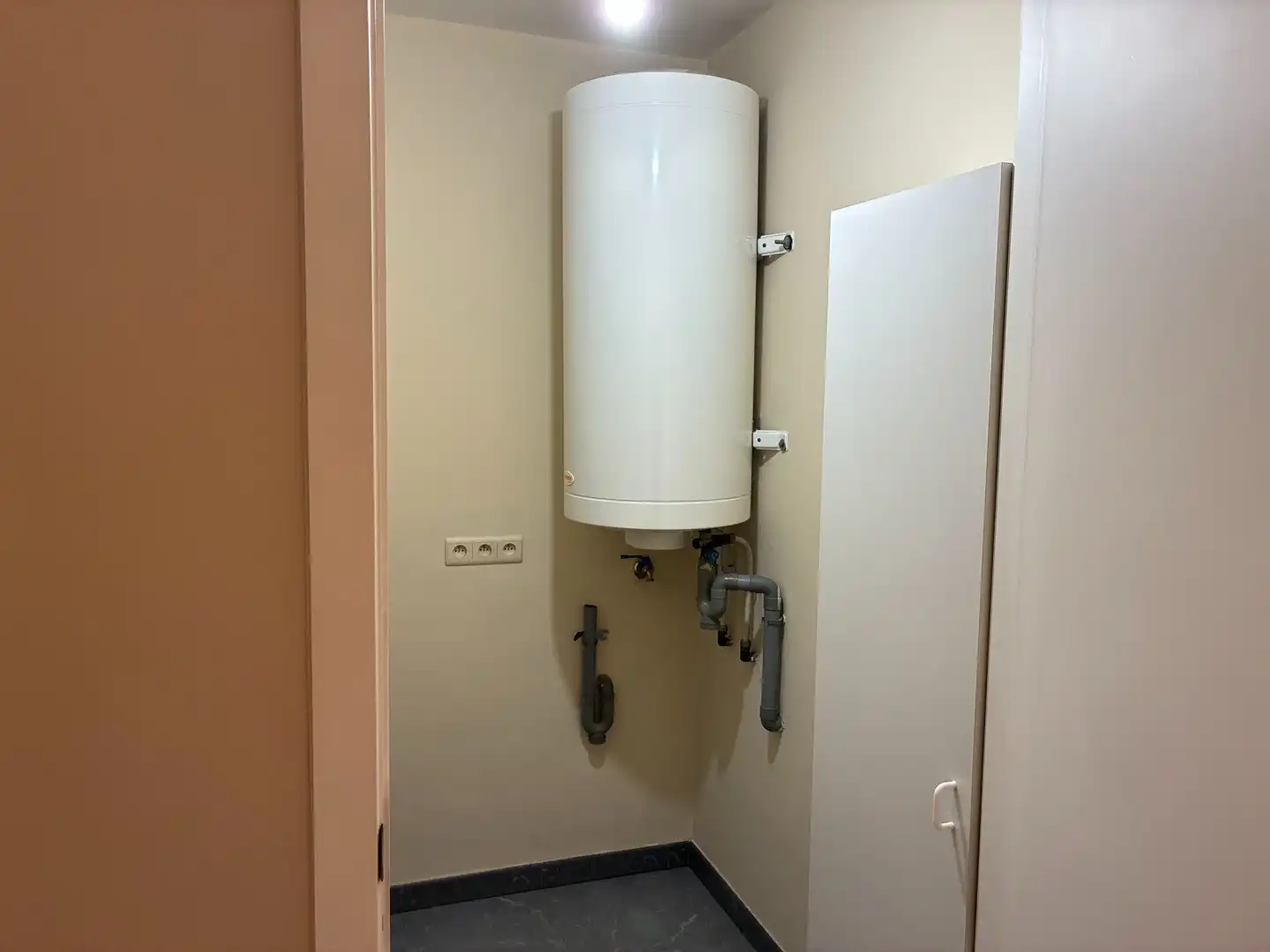 Appartement te huur op Sprinkelestraat 7 Bus 3.1 in Zutendaal - 2 slaapkamers en garage foto 7