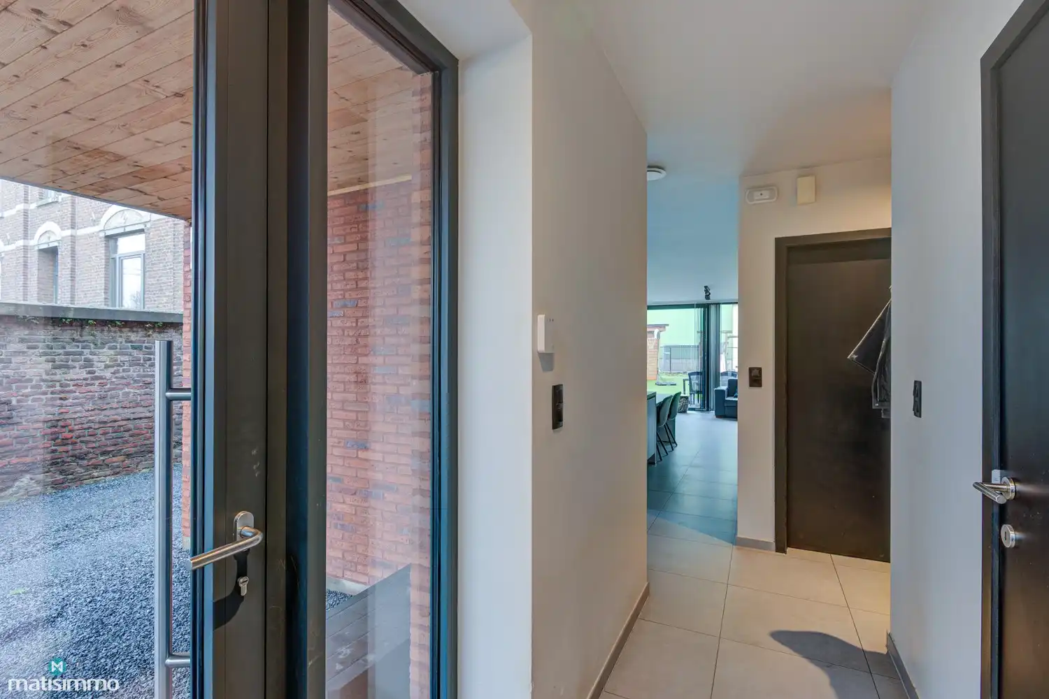 RECENTE NIEUWBOUWWONING MET 3 SLAAPKAMERS EN TUIN NABIJ CENTRUM KORTESSEM foto 3