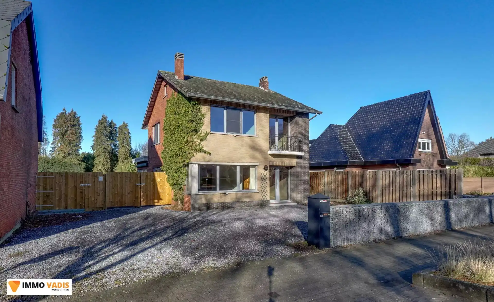 Hoofdfoto van de publicatie: Veelzijdige vrijstaande woning met extra appartement