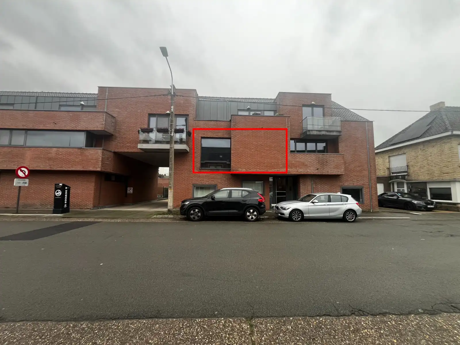 Centraal gelegen 1 slaapkamer appartement met autostaanplaats foto 2