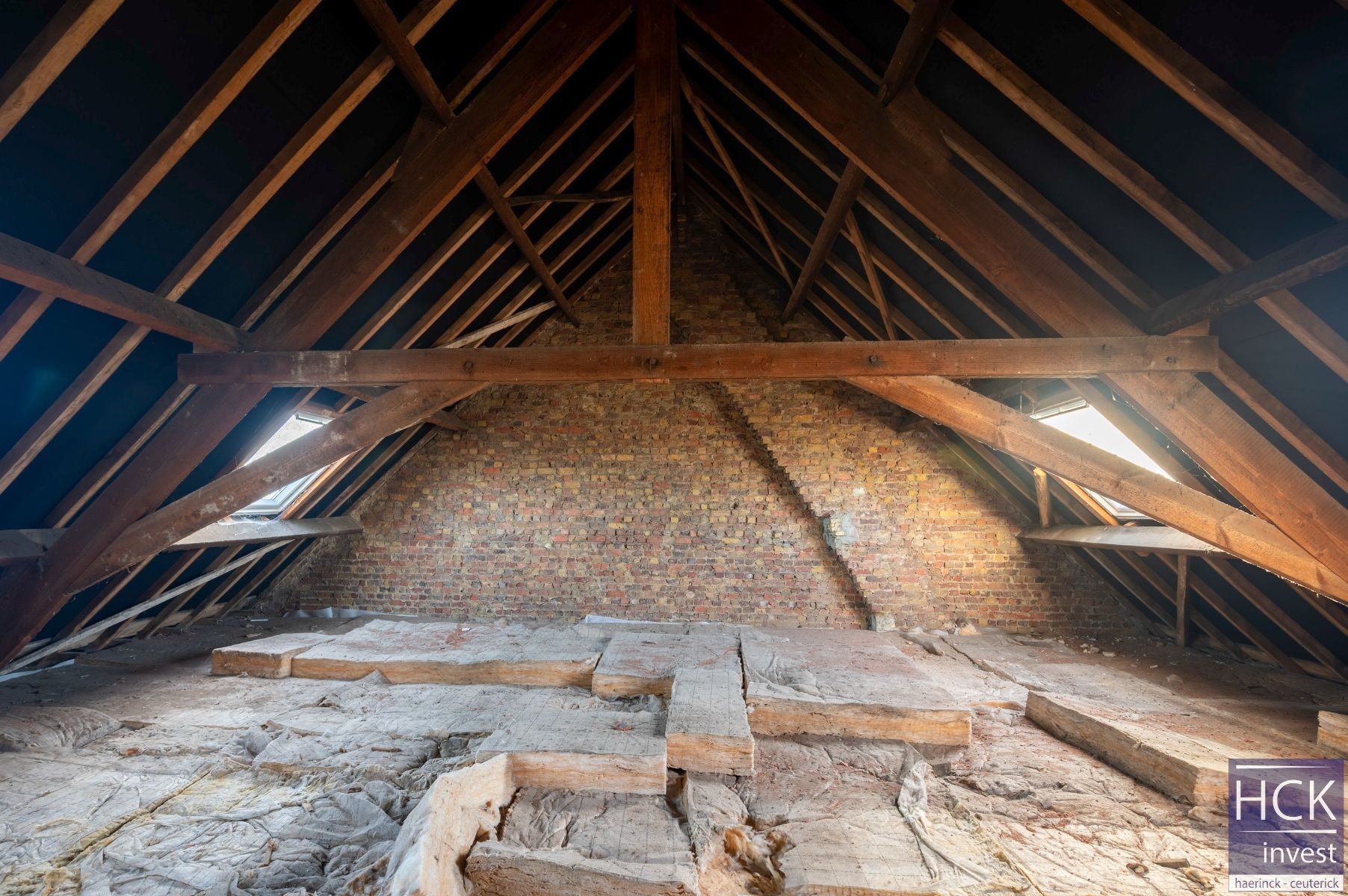 KRUISHOUTEM - Instapklare ruime burgerwoning met 4 SLPK. in centrum!! foto 25