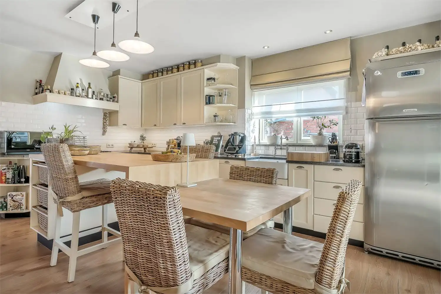 Gekend Italiaans restaurant met prachtig luxe-appartement foto 25