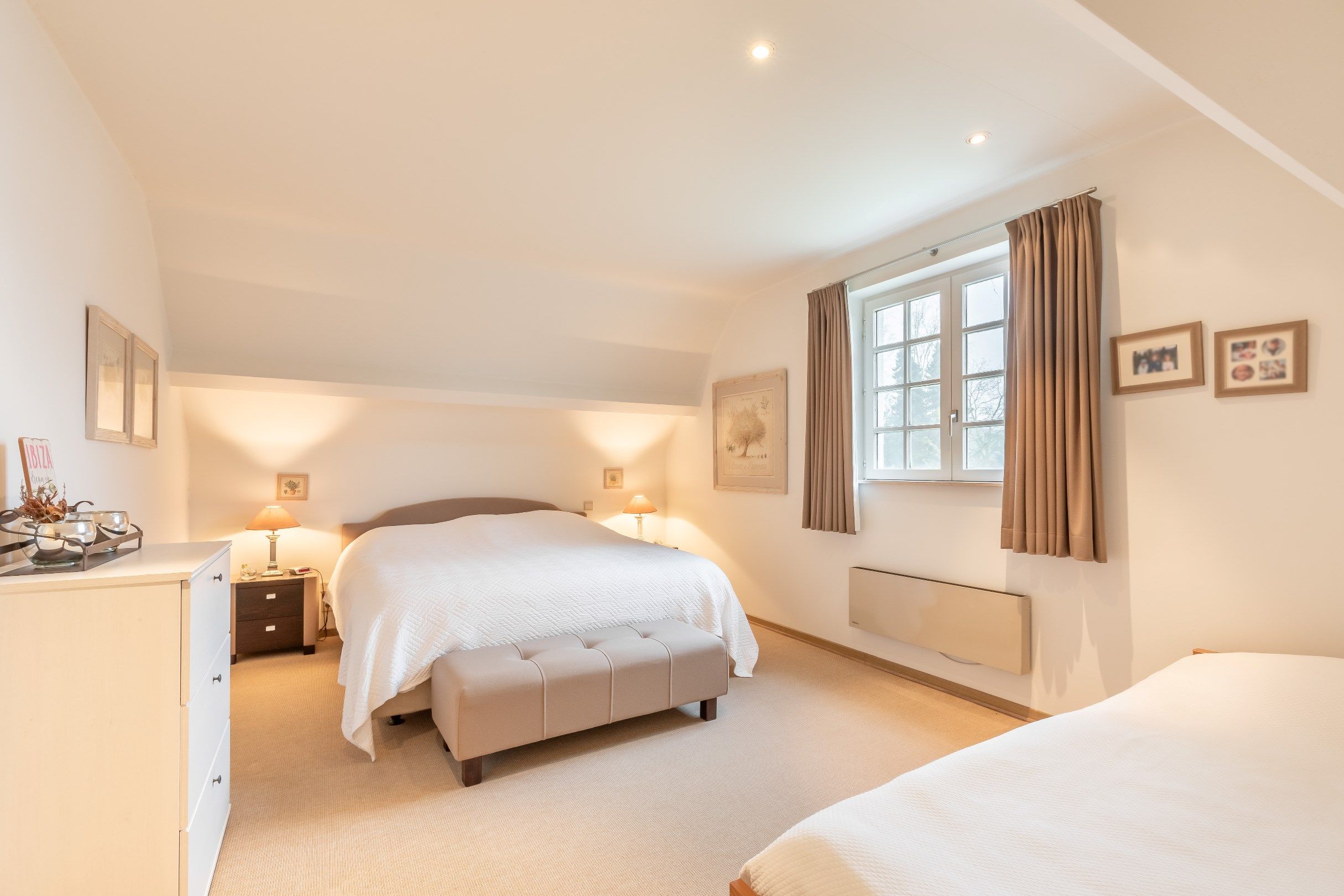 Knappe villa op residentiele toplocatie! foto 12
