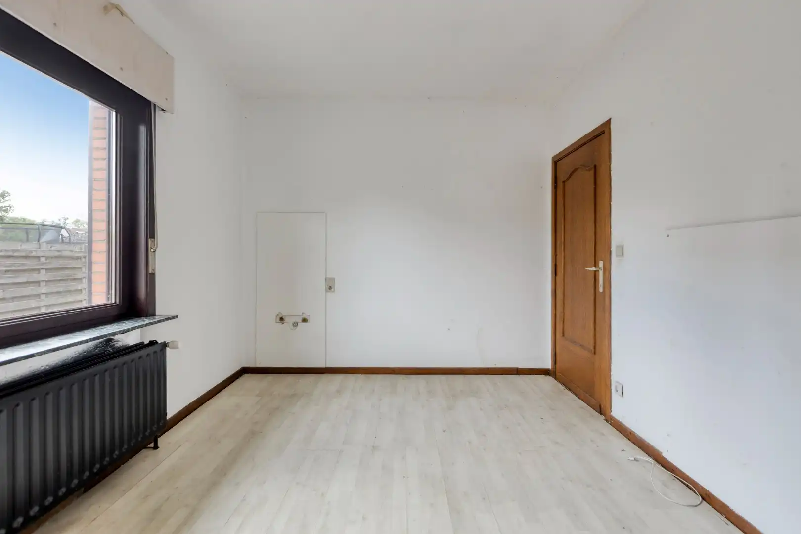 Te renoveren woning met 3 slpks op een zonnig perceel van 1.195 m² !  foto 16