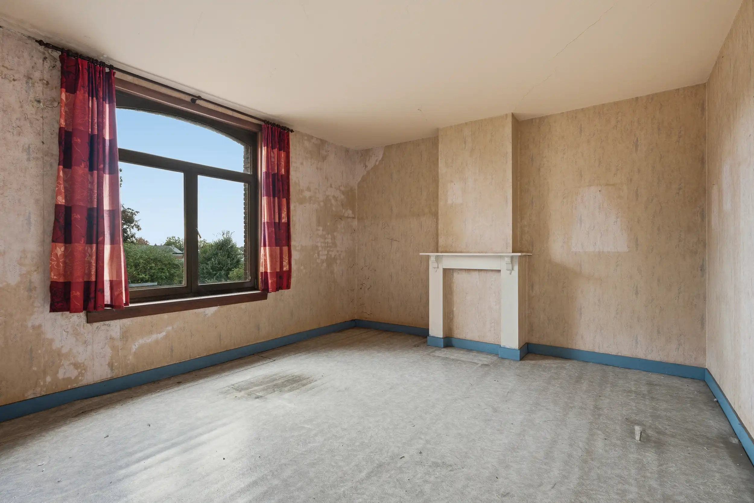 Charmante te renoveren woning op een perceel van 1.853 m² foto 9